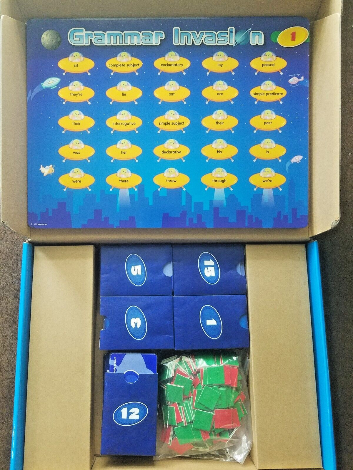 Lakeshore GRAMMAR INVASION – A Grammar & Usage Whole Class Partner Game