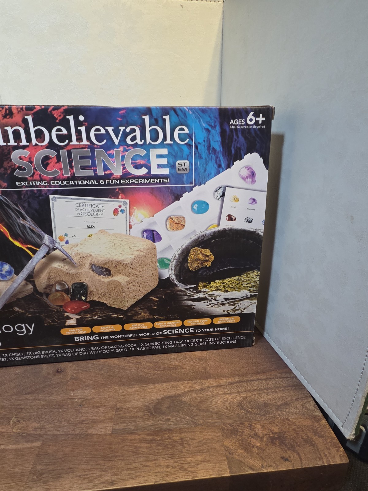Unbelievable Science Geology Lab kit experiments – fun, educational, exciting