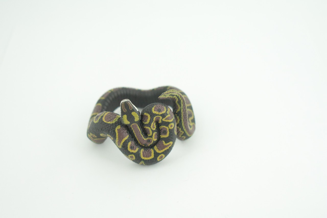 Python Snake Bracelet, Realistic Snake Wrist Band, Plastic, Gift, 3″ RI72 B663