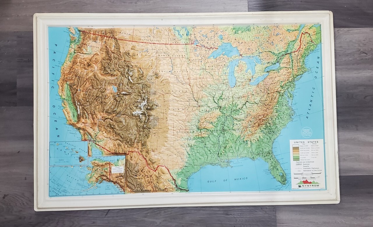 ⭐️⭐️⭐️⭐️⭐️ Vintage Nystrom The U.S. Raised Relief Maps USA 1960s-80s Lot of 2