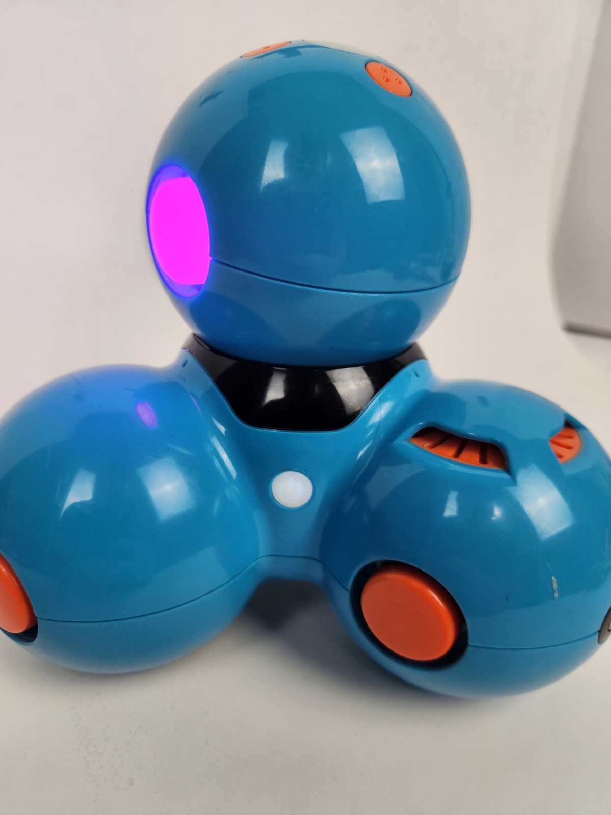 Wonder Workshop DA01 Dash Robot – Blue