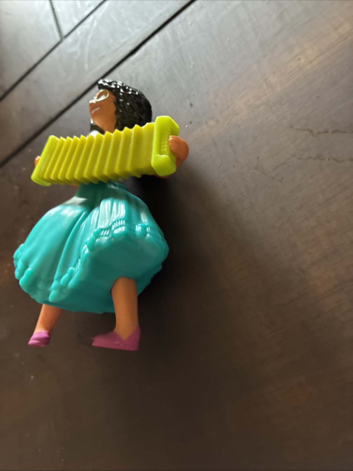 Mirabel FIGURE DISNEY’S ENCANTO McDonald’s Happy Meal Toy 2021