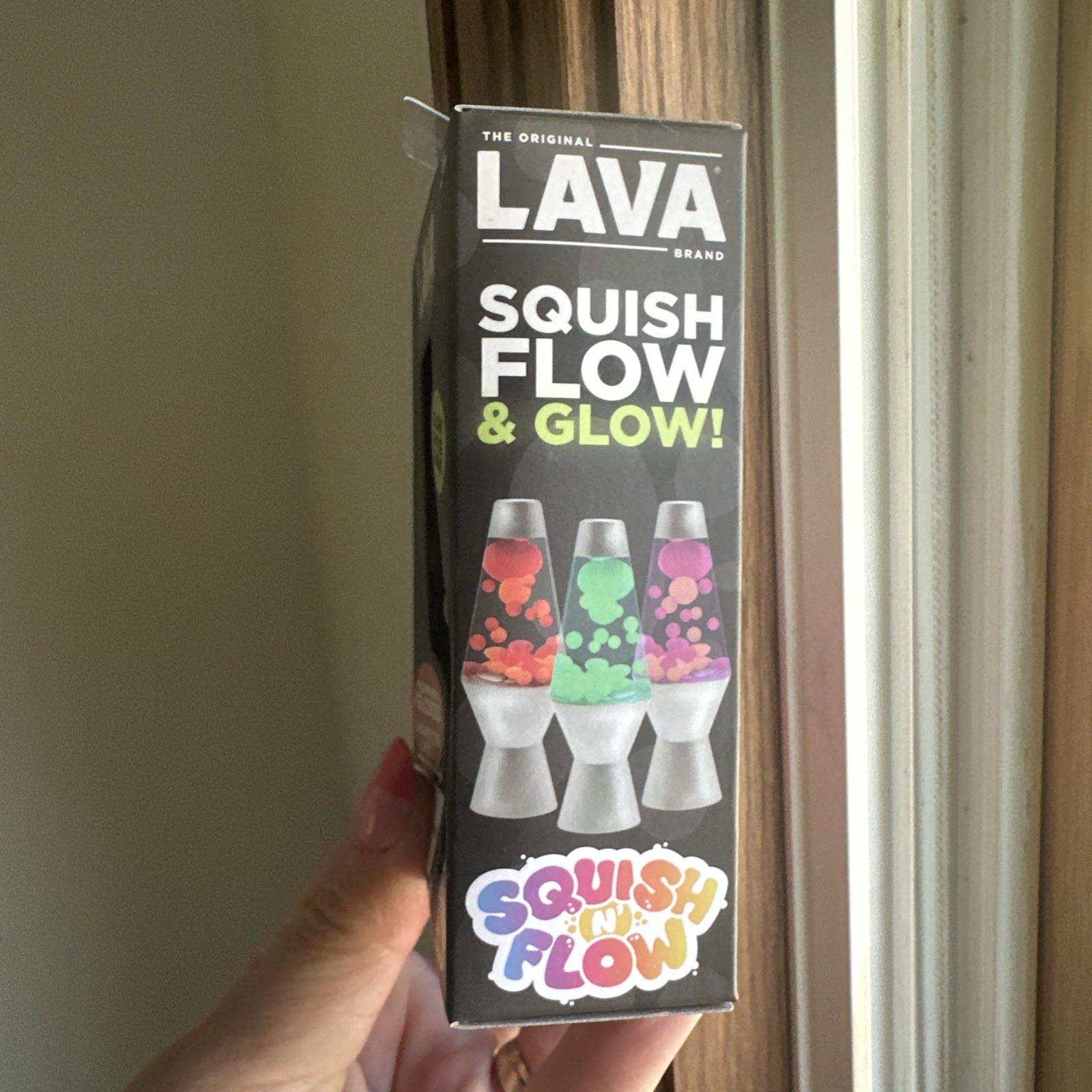 SCHYLLING Lava Squish & Flow Glow in The Dark Purple. Original Lava Lamp