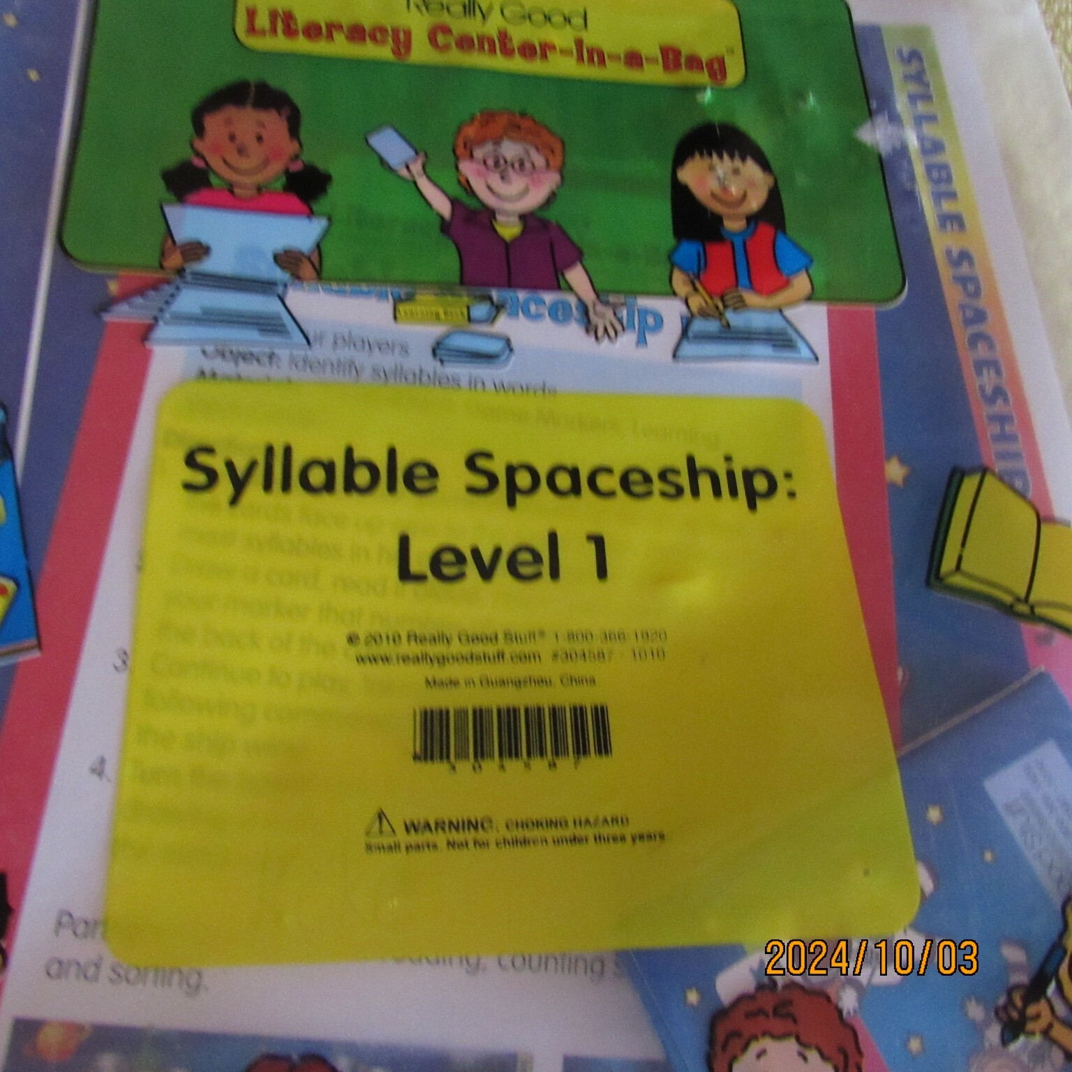 Really Good Stuff-Literacy Center in Bag-Syllable Spaceship-Level 1-2010-Game