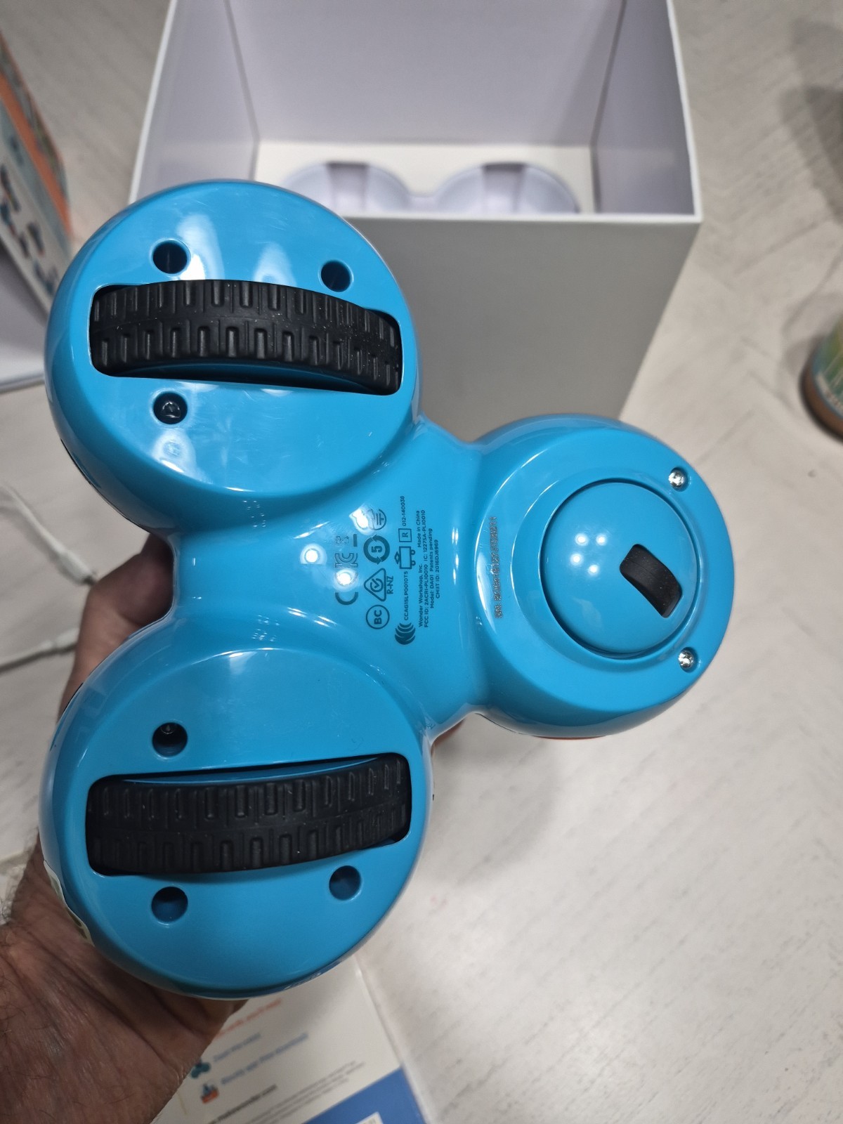 Wonder Workshop Dash Smart Robot For Curious Minds Model Coding Toy With Cards