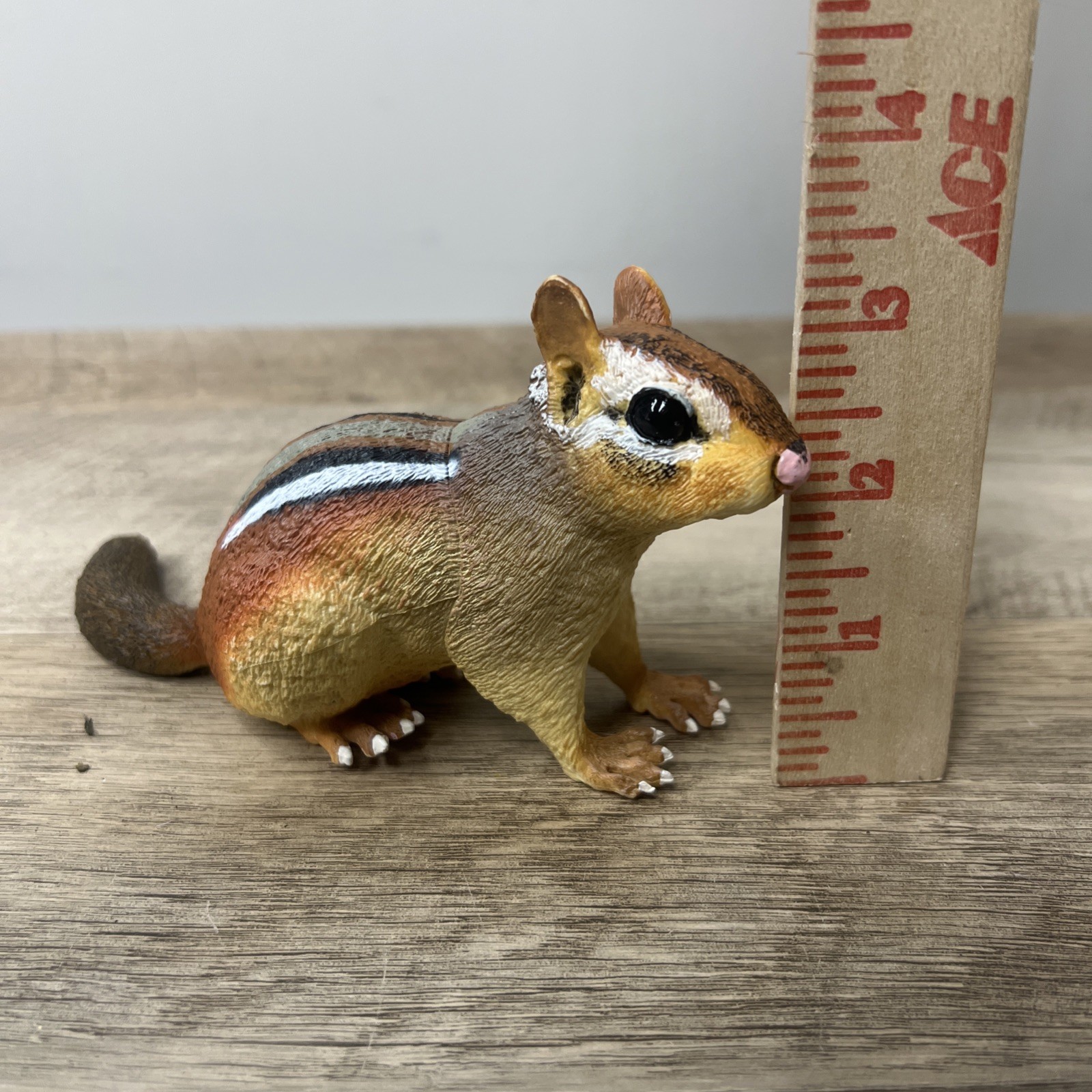 Safari Ltd 2012 Eastern Chipmunk Baby Incredible Creatures Rubber Figure