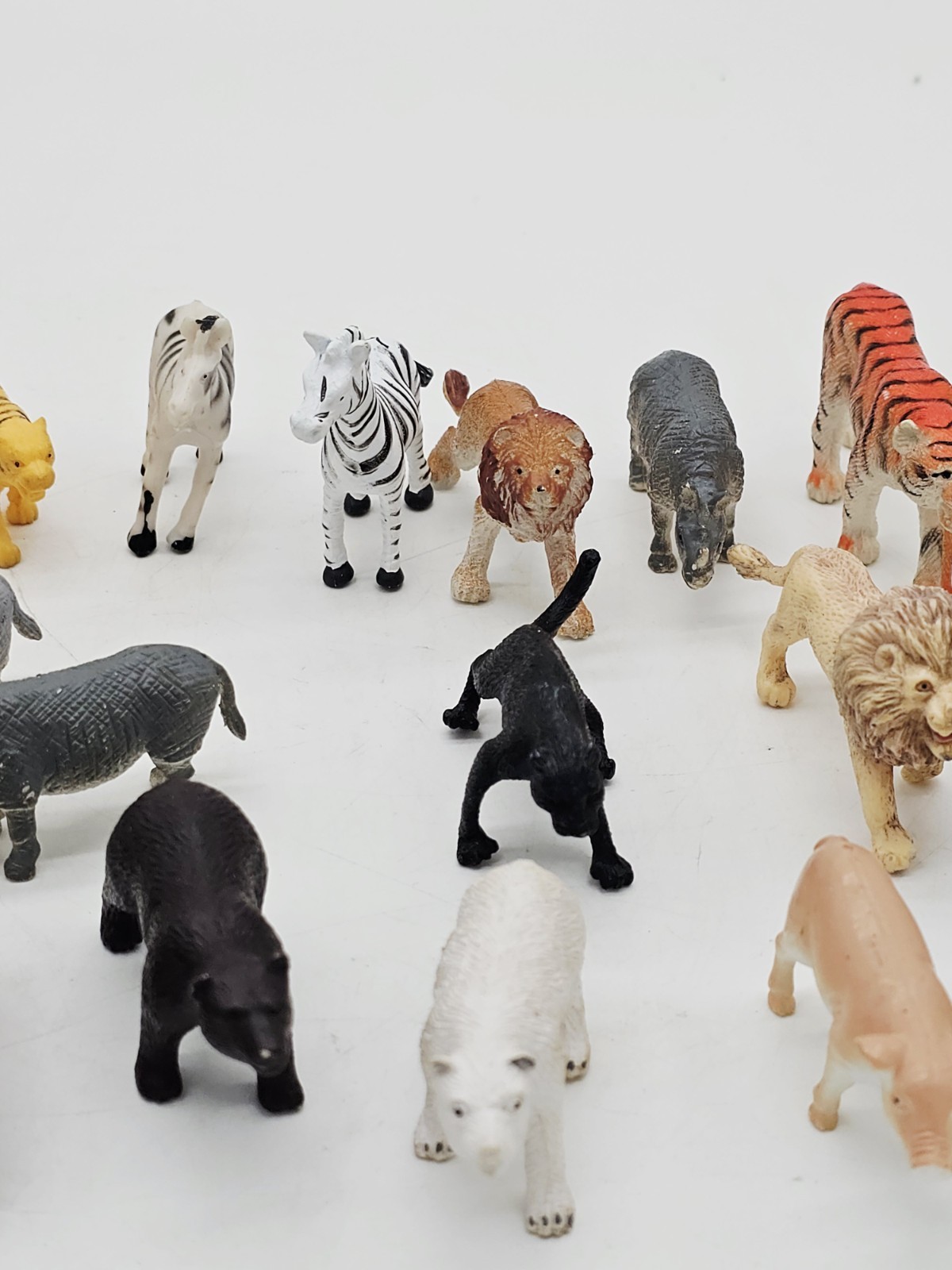 Large Lot of 36 Small 2″ Jungle Wild Farm Animals Plastic Toy Figures Pretend