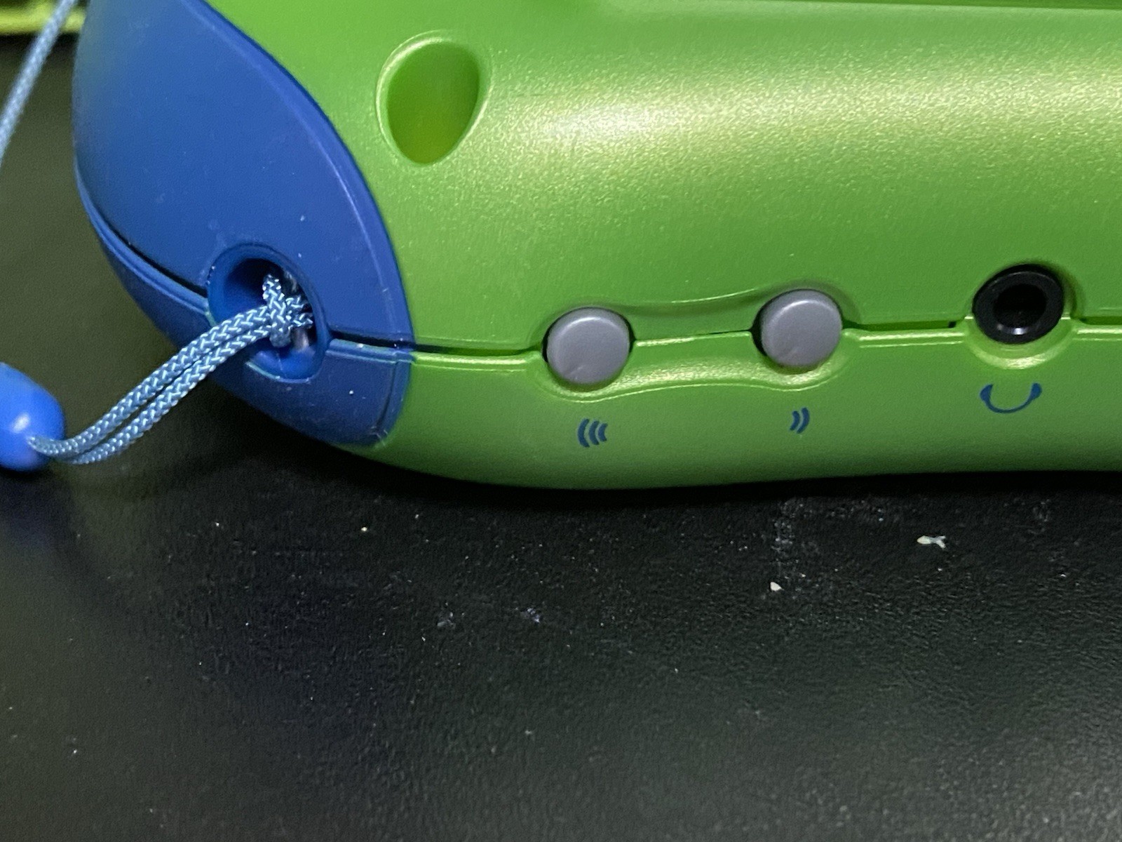 LeapFrog Leapster 2 Learning Game System Education Console For Parts Not Working