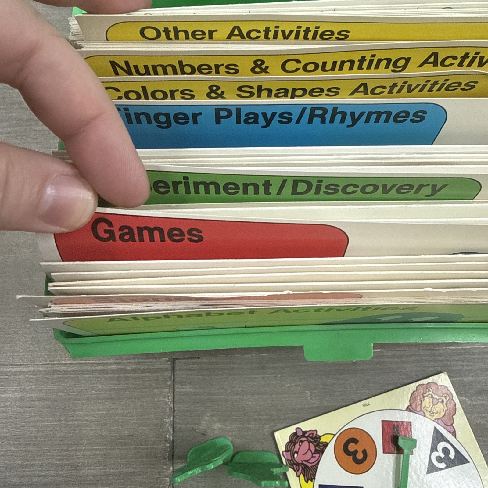 Vintage Sweet Pickles Preschool Program Activity Bus Case w/ Cards & Pieces