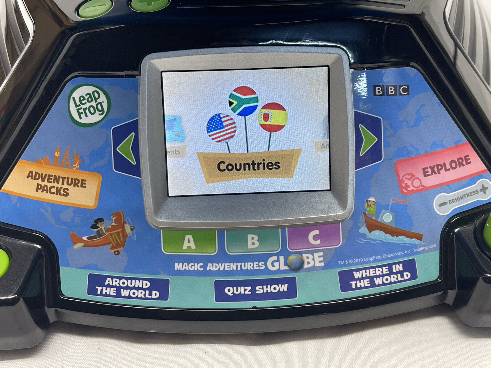 LeapFrog Magic Adventures Globe w/ LCD Video Screen & Animation