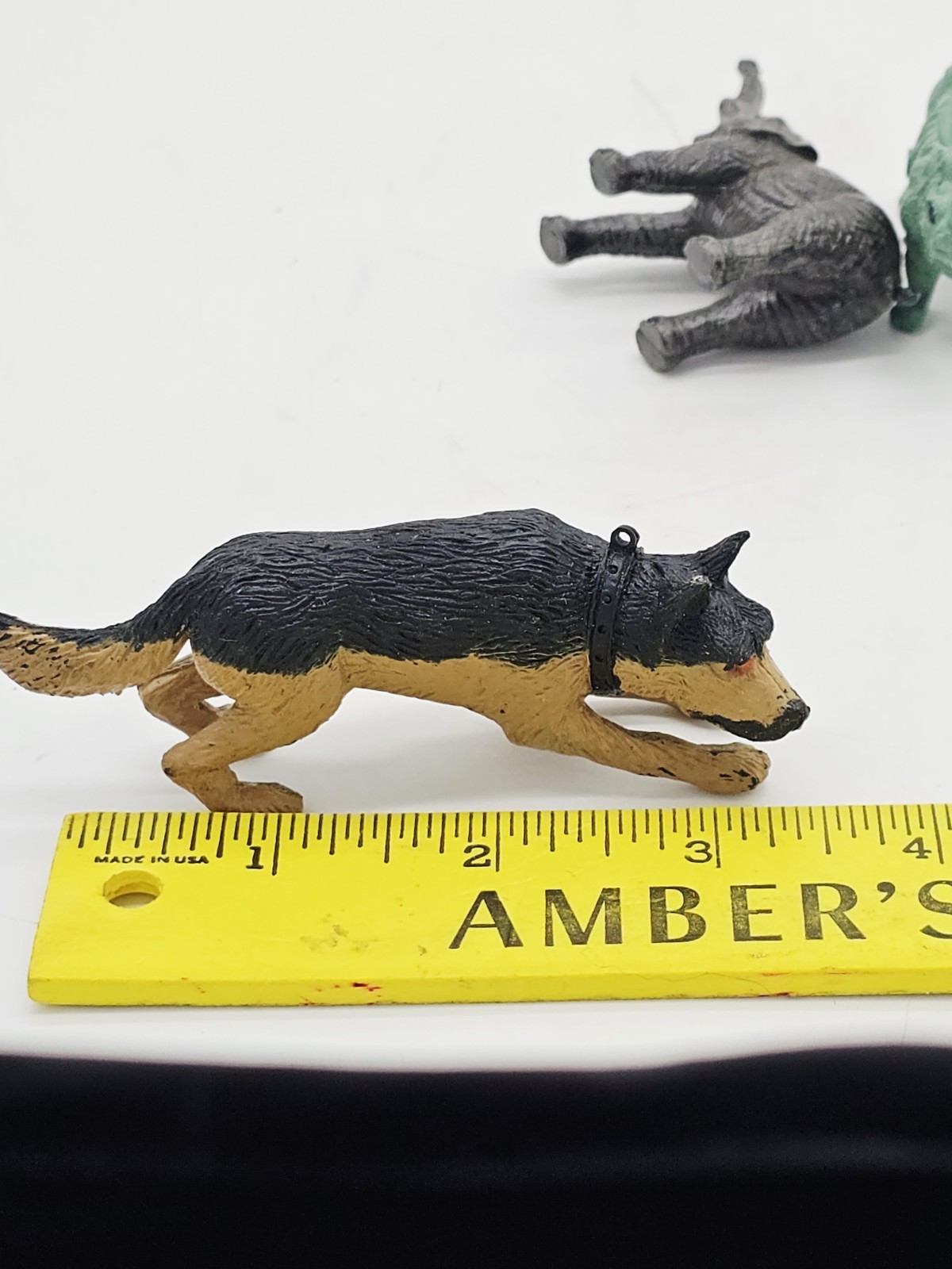 Lot of 4 Plastic Toy Animals Figures Lion Elephant Wild Dog 3.5″ long appx.