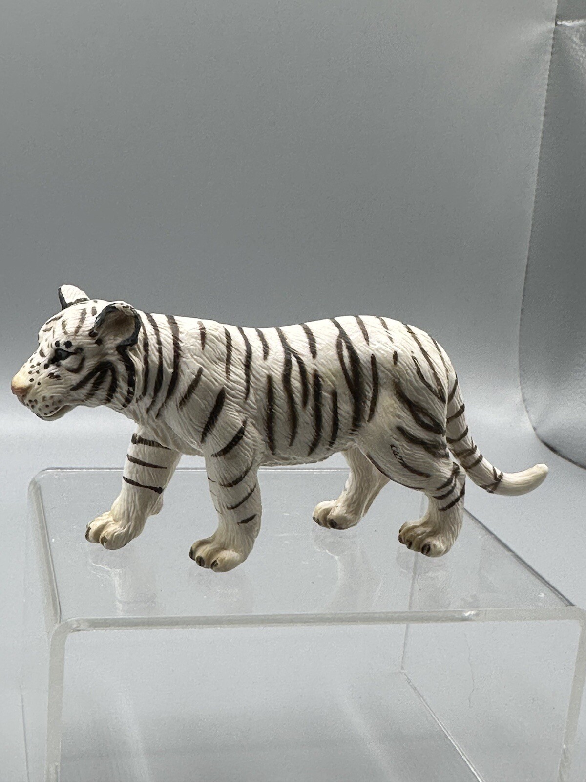 Retired Schleich White Tiger Big Cat And Safari Ltd Lion and Tiger Cub Figures 3