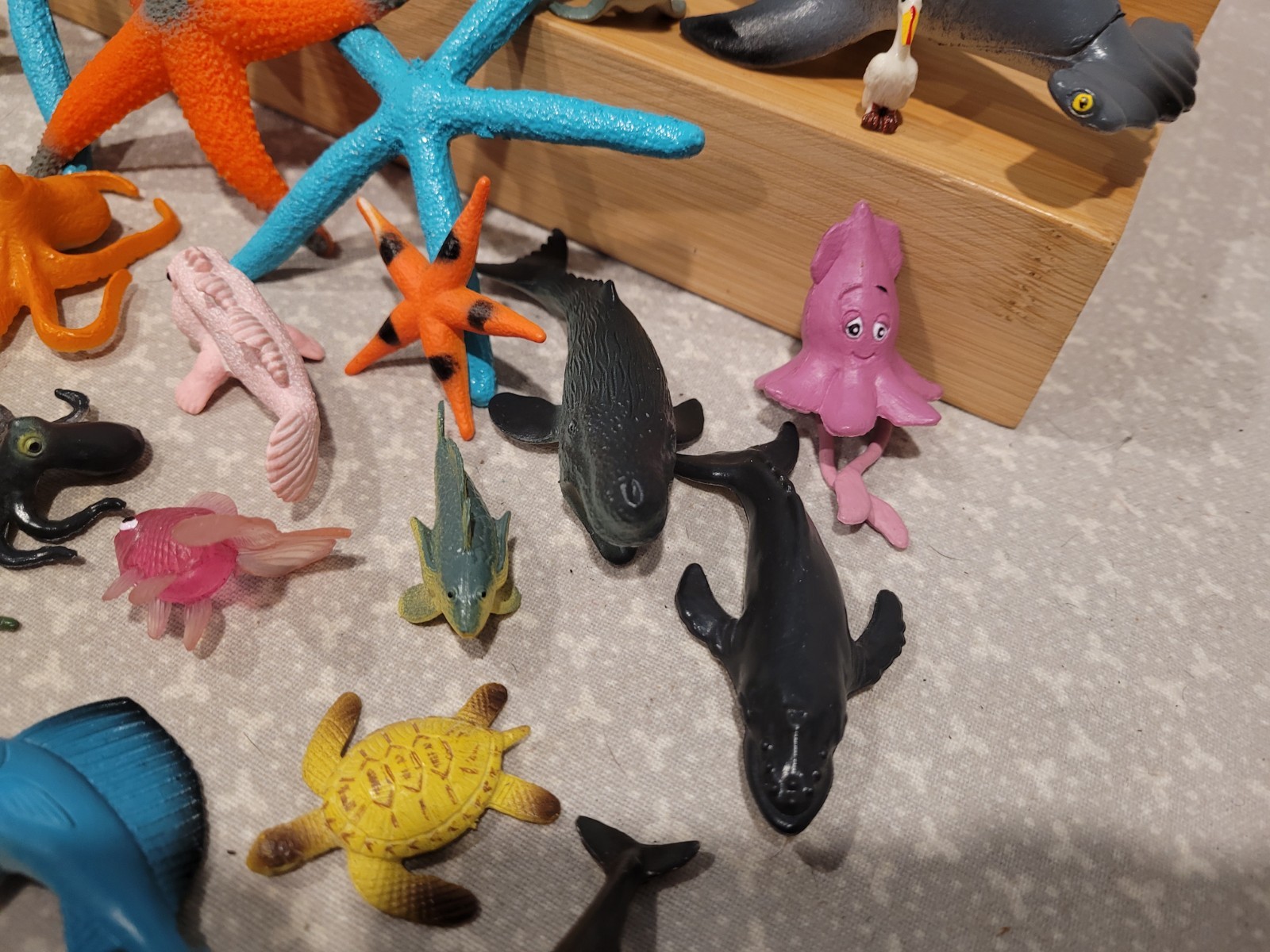 Dolphin Seal Fish Octopus Penguin Shark Marine Ocean Animal Figure Lot 50+ Pcs