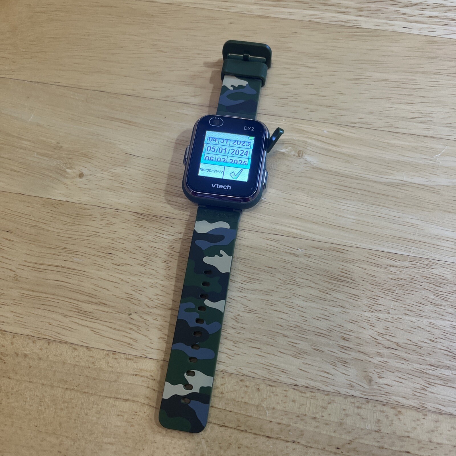 VTech 80-193808 Kidizoom Smartwatch DX2 Smart Watch – Camouflage Green
