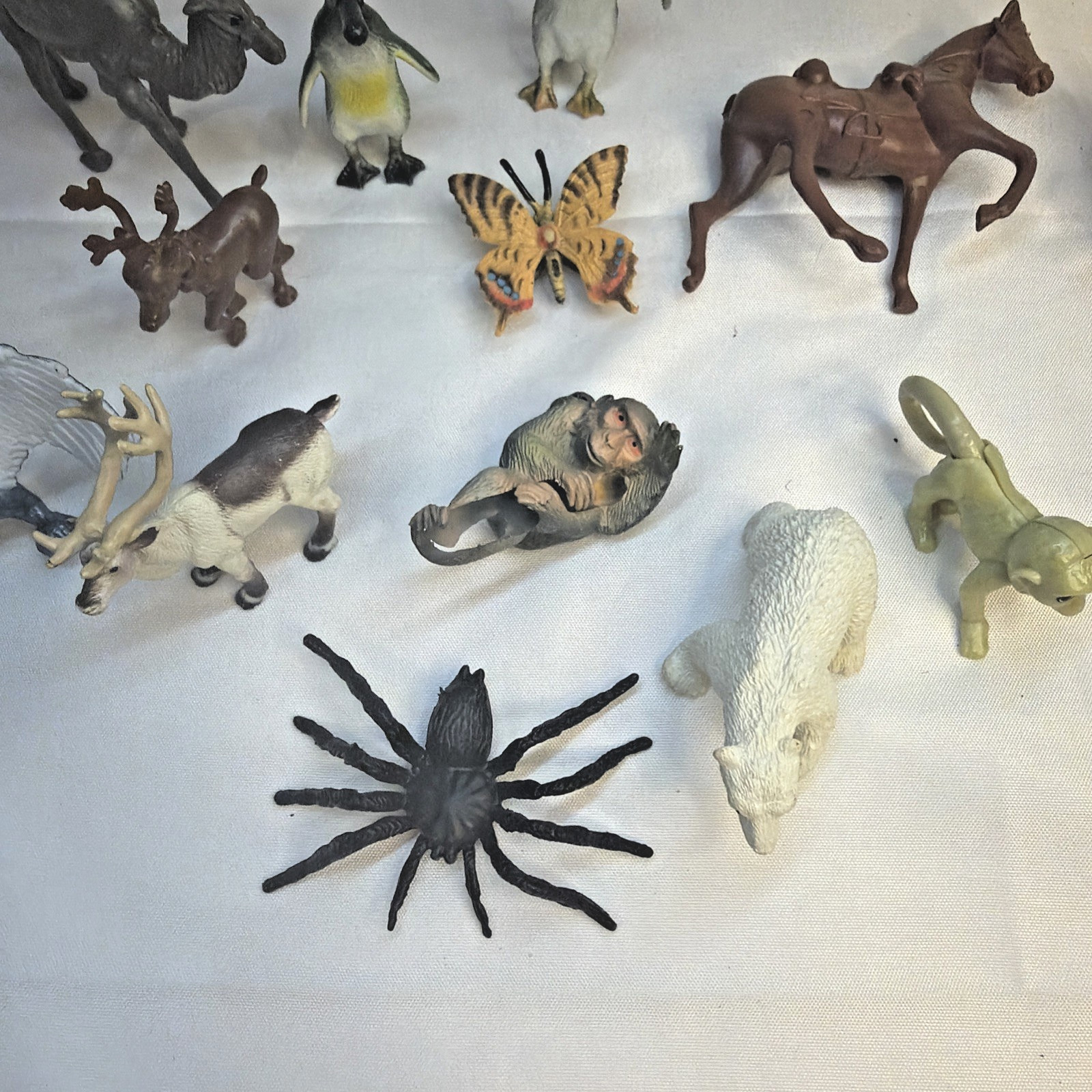 Lot Of 14 Assorted Plastic Diorama or Educational Toy Animals