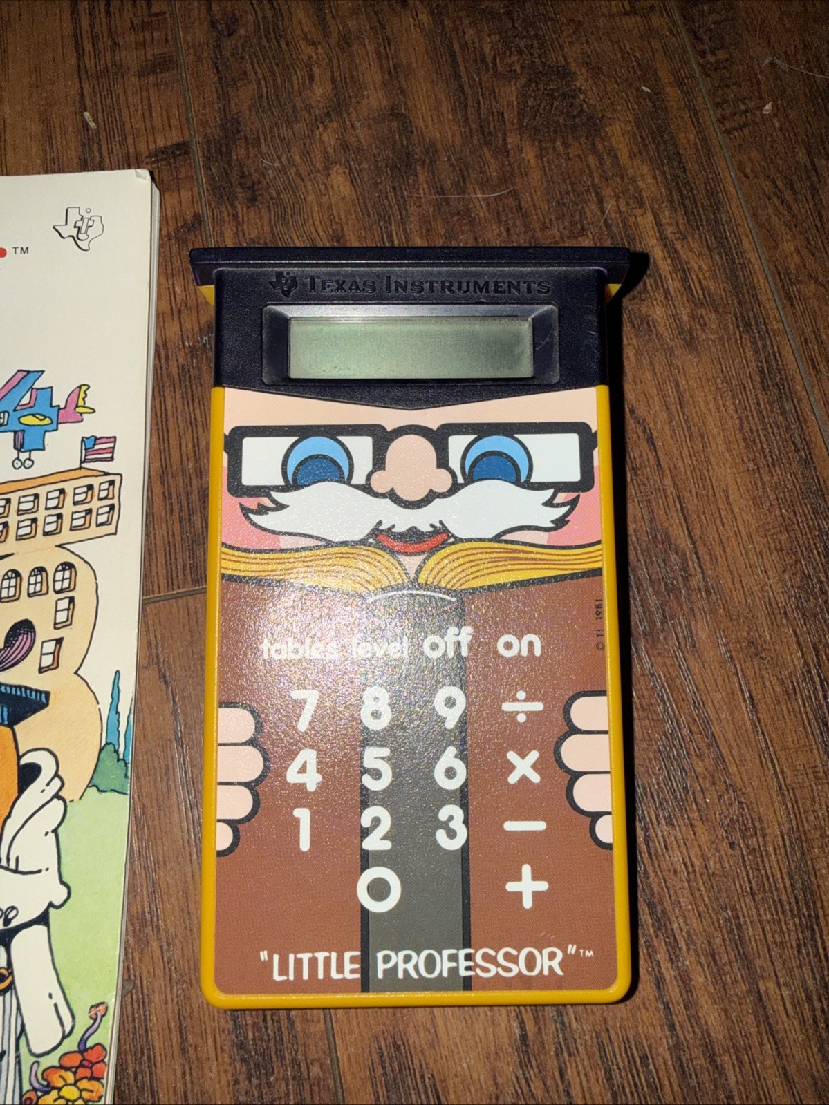 Texas Instruments Little Professor 1976 Learning System w/Book Tested Works