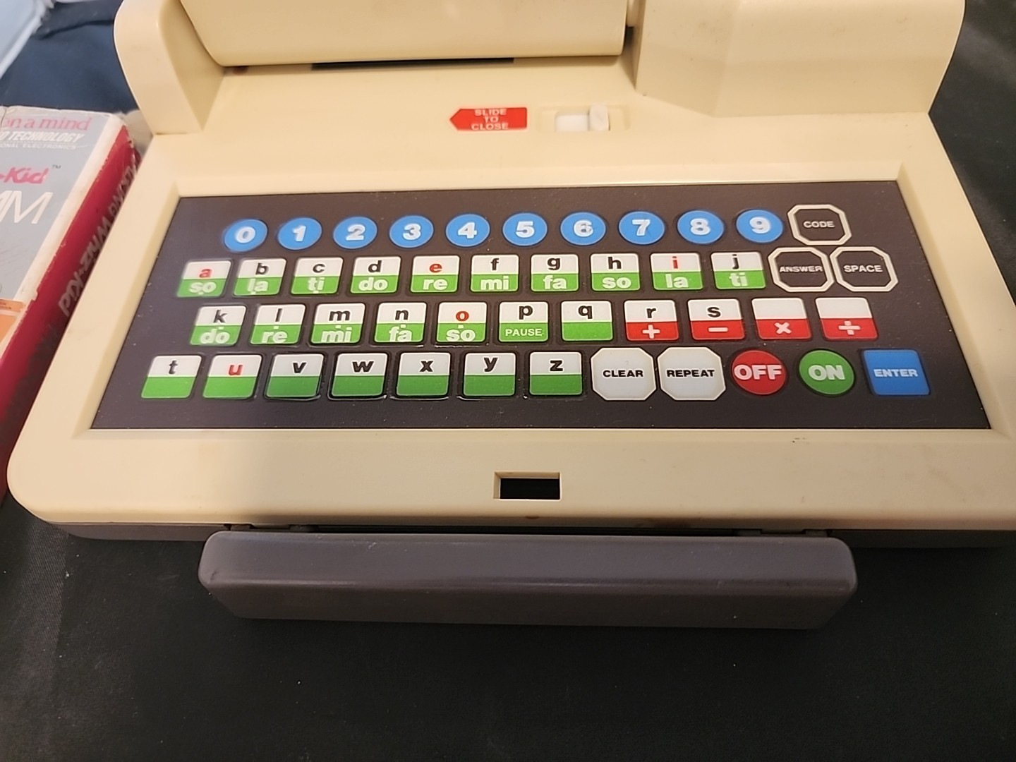 VTECH -Vintage 1987 Talking Whiz Kid Toy Computer w/ 50 Cards TESTED but Faulty