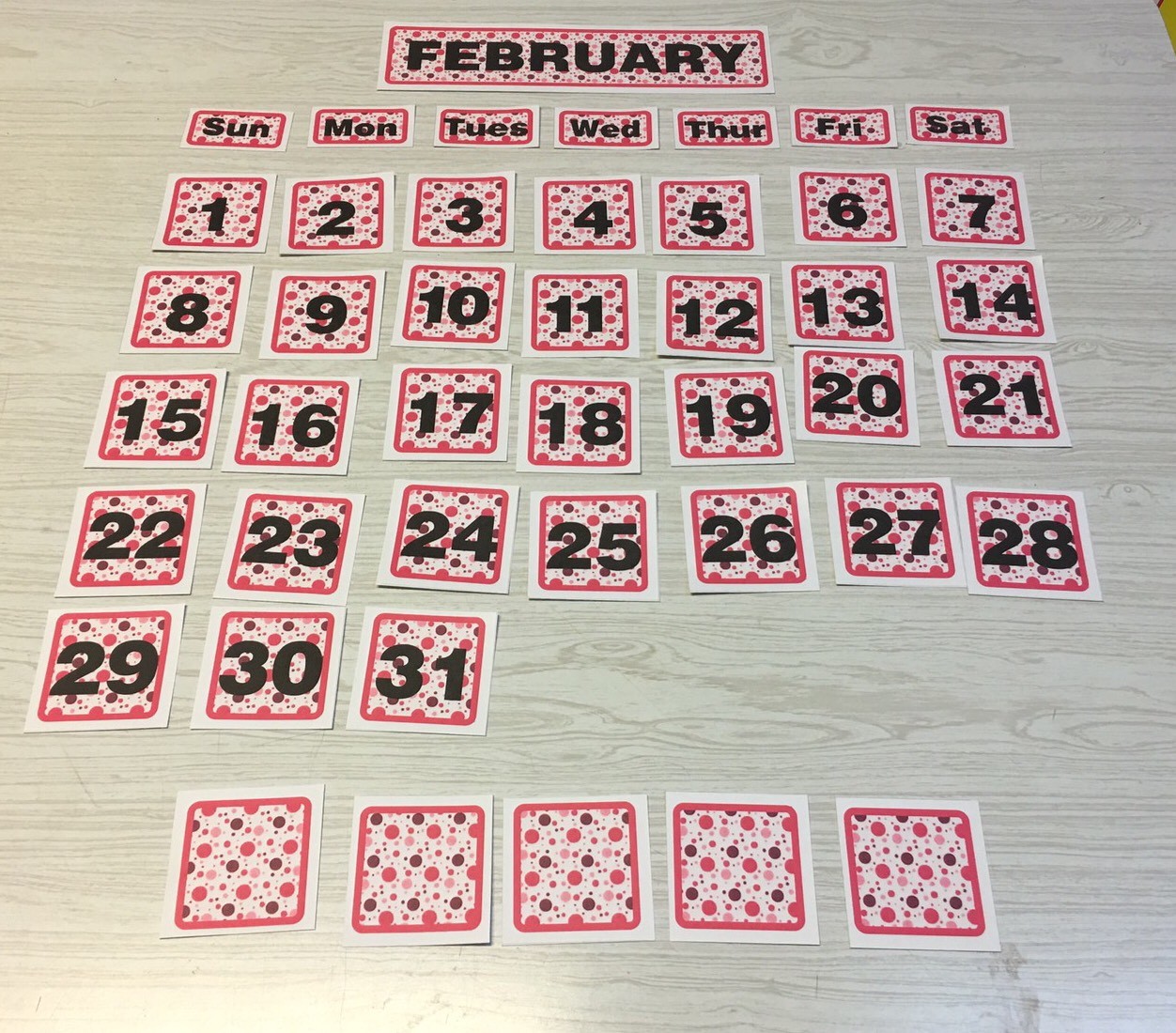 Pink Polkadots – February – 31 Laminated Calendar Squares + Blanks