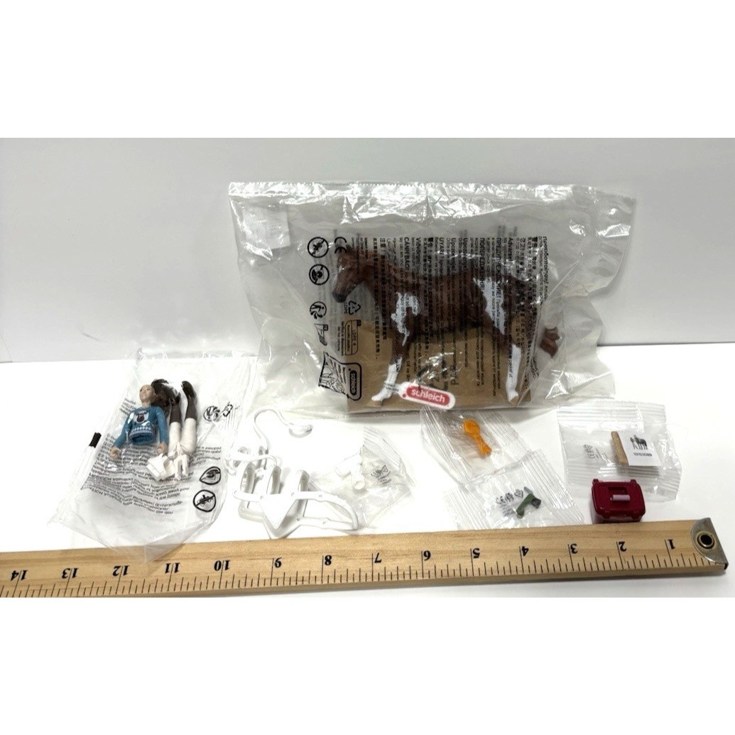 Schleich 10-Piece Horse Accessories Set from Advent Holiday Calendar New Collect
