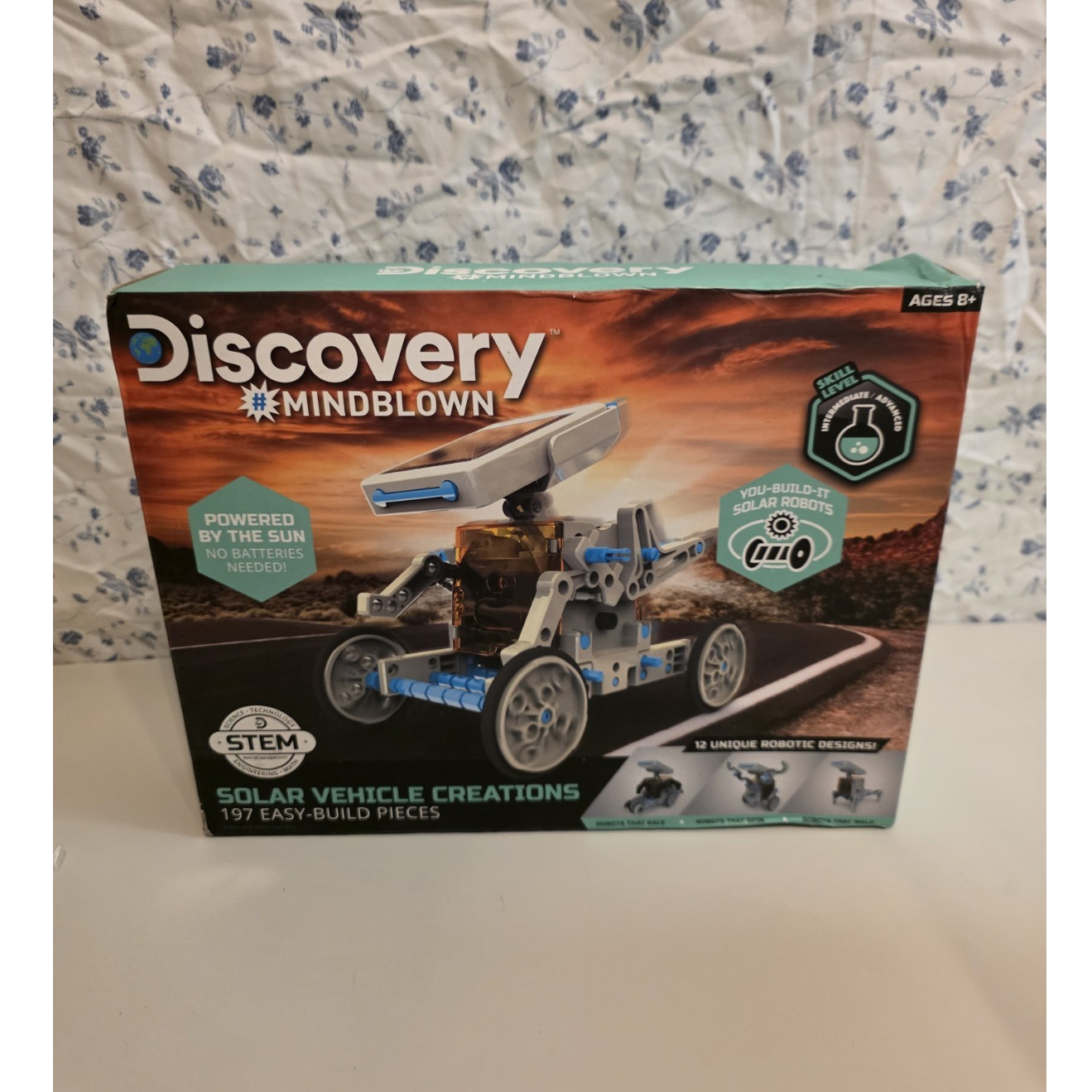 Discovery Mindblown Solar Vehicle Creations STEM Building Kit, 197 Pieces, 8+