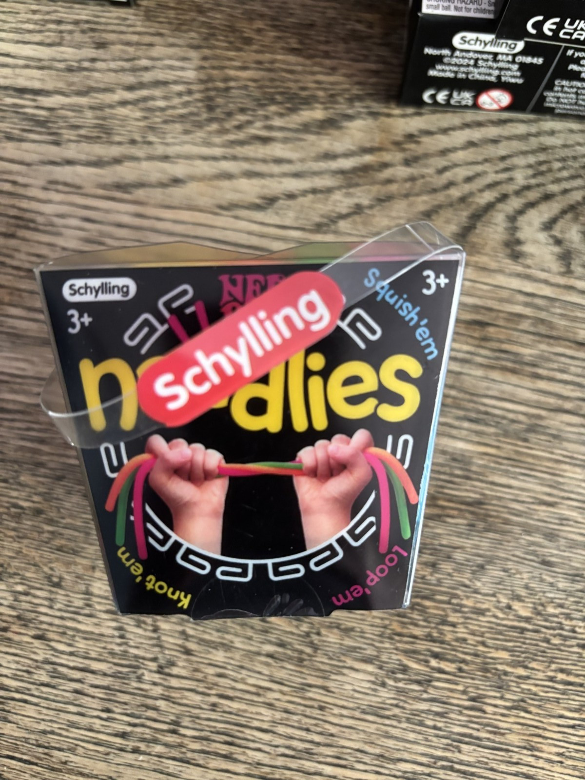 NeeDoh Noodlies – 5 different colored stretchy noodles – Schylling – Brand New