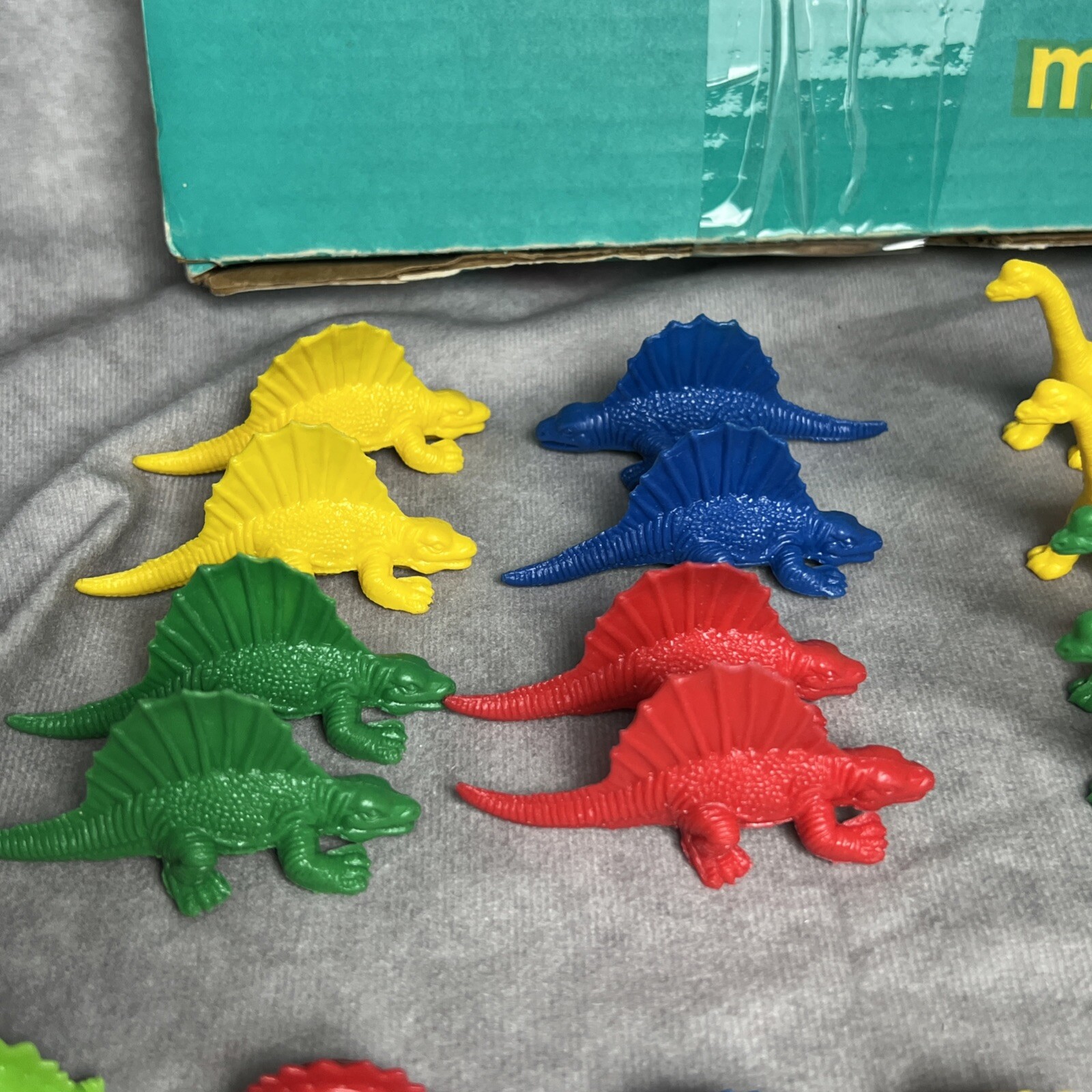 Macmillan Early Skills Dinosaur Counters Manipulative Ages 4 & Up Vtg B14