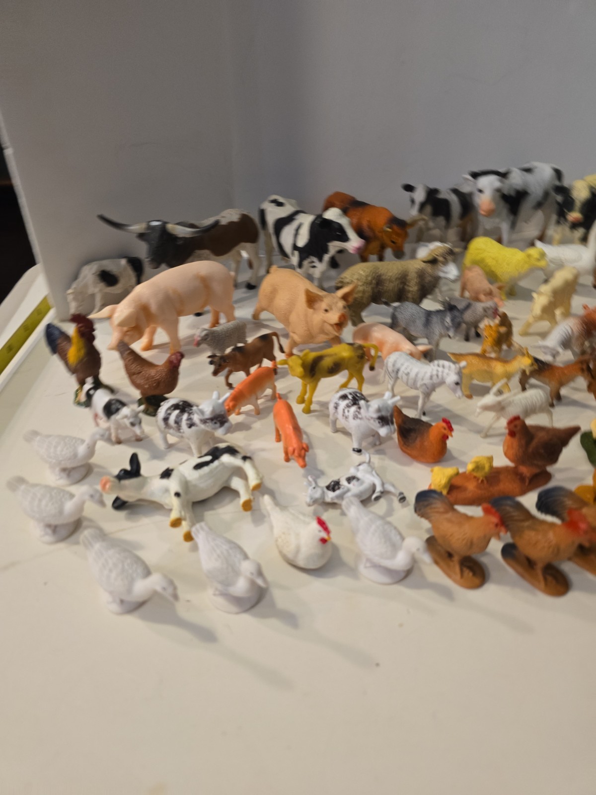 VTG Mixed Lot of PVC & Plastic Farm Animal Figures Big & Mini Cow Chicken Pigs