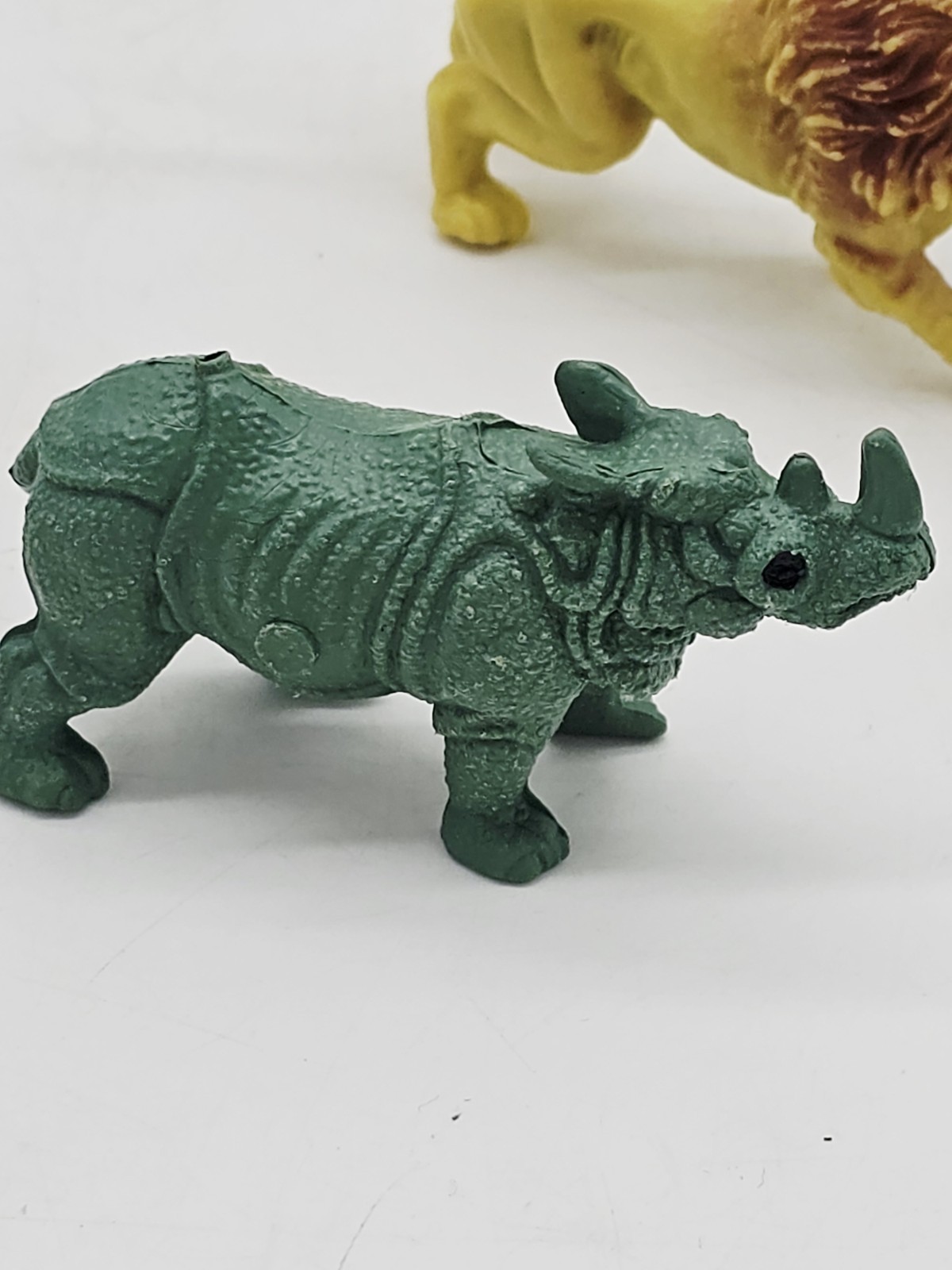 Lot of 4 Plastic Toy Animals Figures Lion Elephant Wild Dog 3.5″ long appx.
