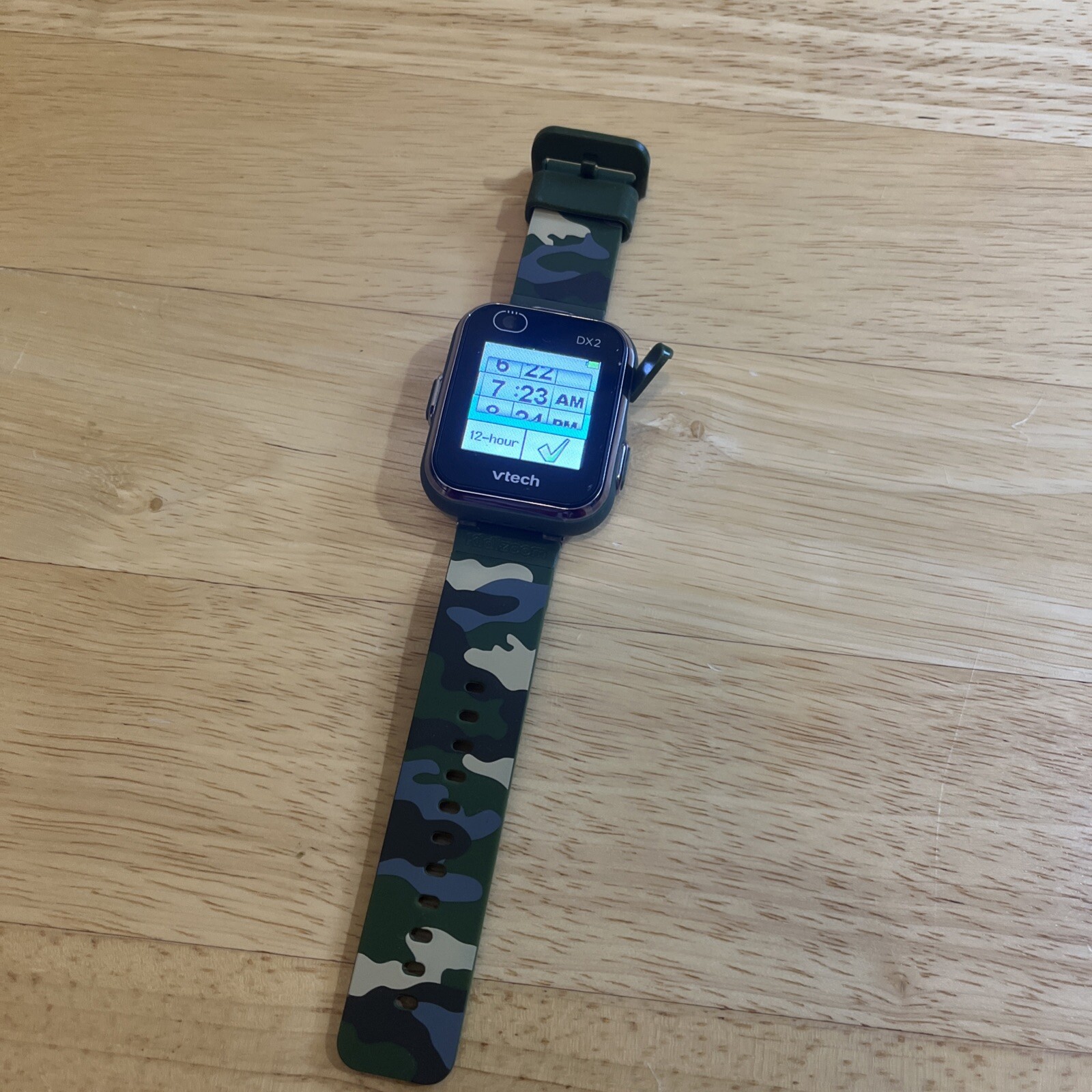 VTech 80-193808 Kidizoom Smartwatch DX2 Smart Watch – Camouflage Green