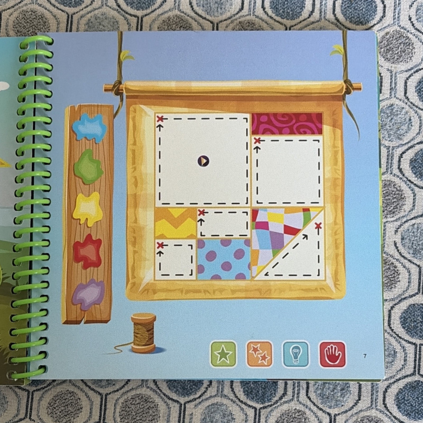 LeapFrog LeapStart Shapes & Colors with Creativity Interactive Book Level 1