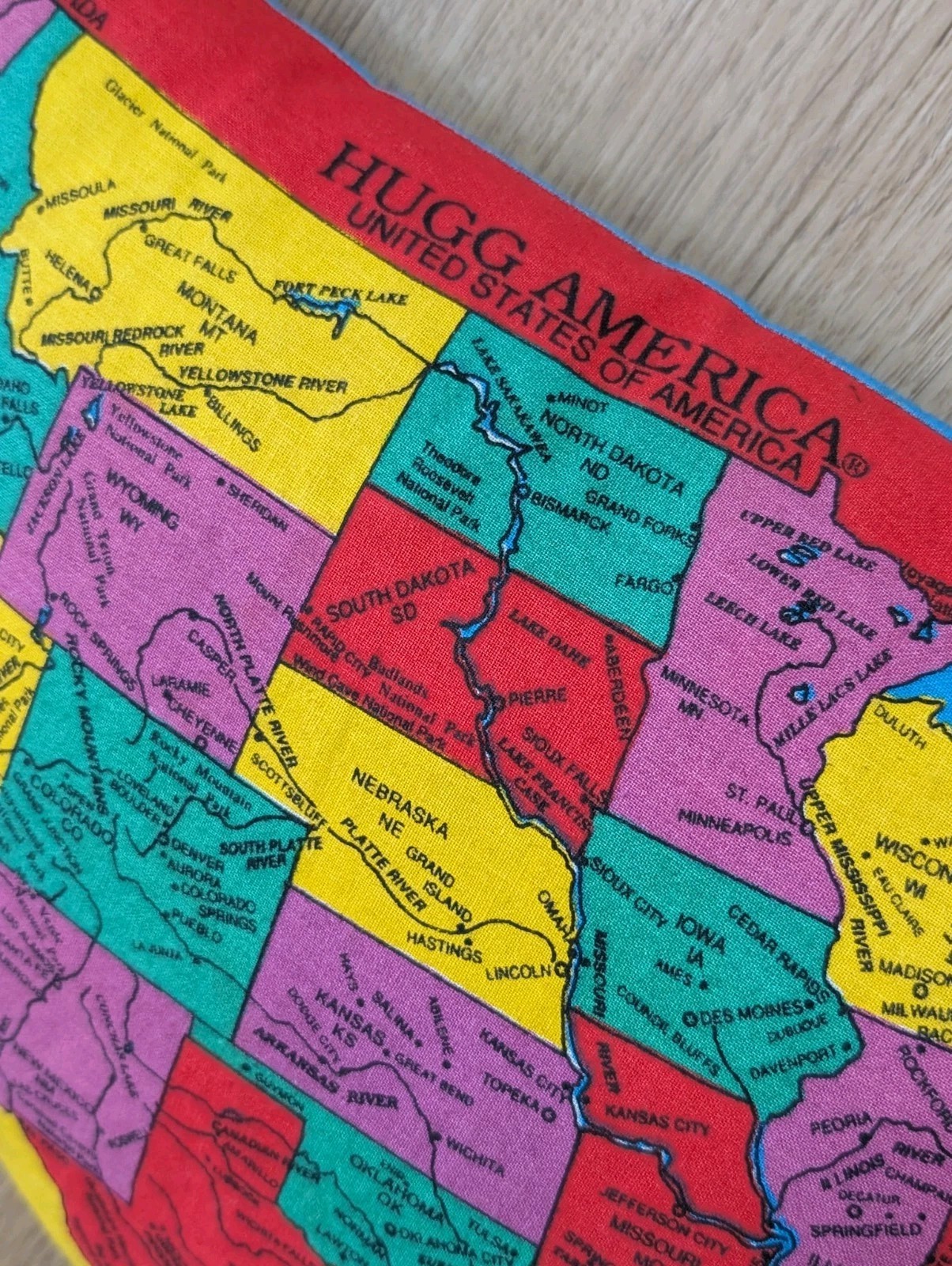 VINTAGE 1990 Hugg-A-Planet HUGG AMERICA Political Map Plush Educational Pillow