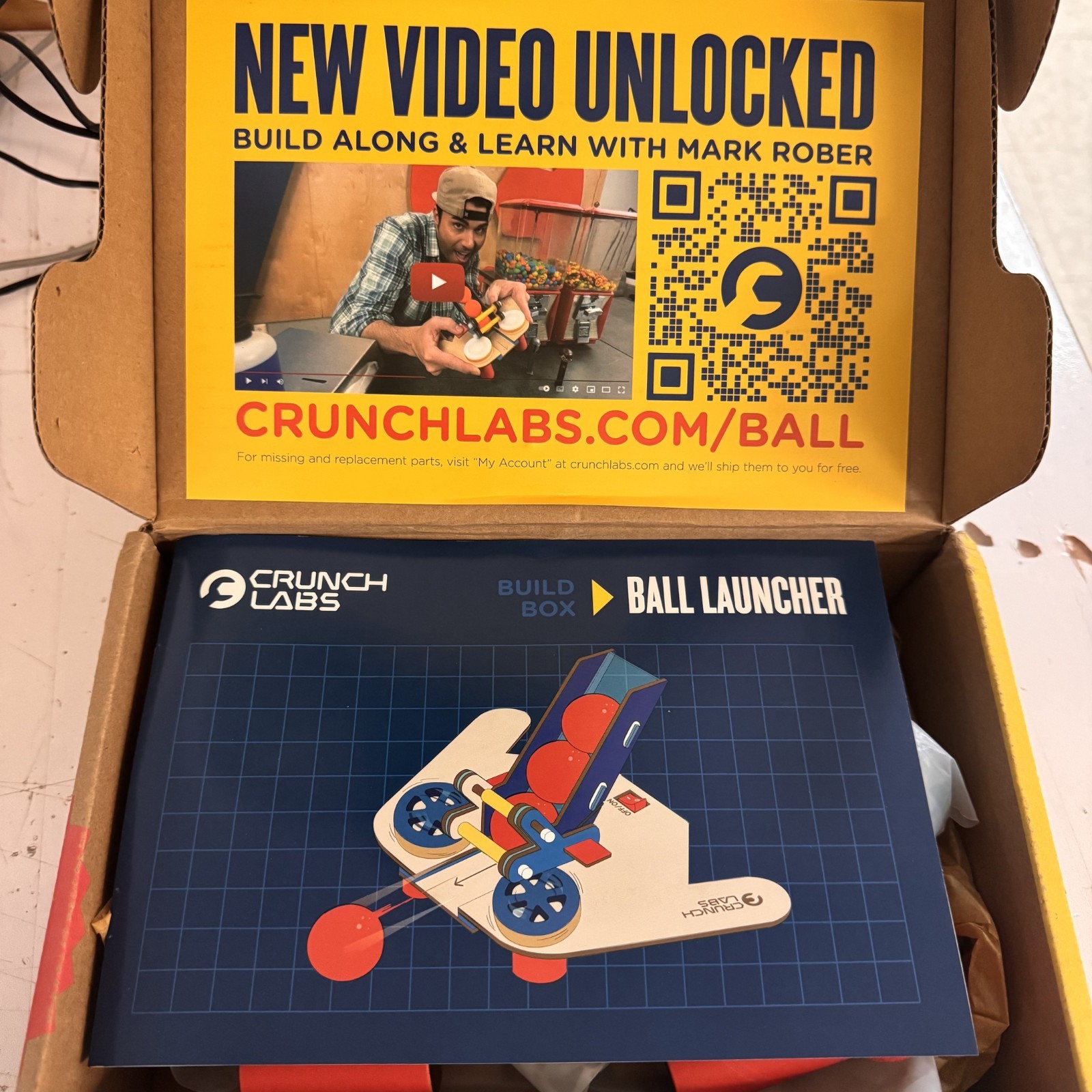 Crunch Labs By Mark Rober S.T.E.M. Build Box – Ball Launcher