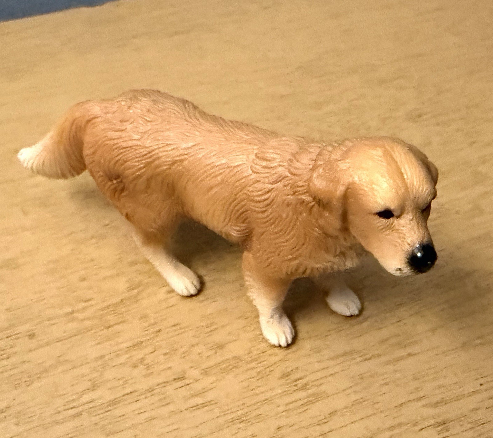 Schleich Golden Retriever Pet Dog Animal Figurine D73527 Standing