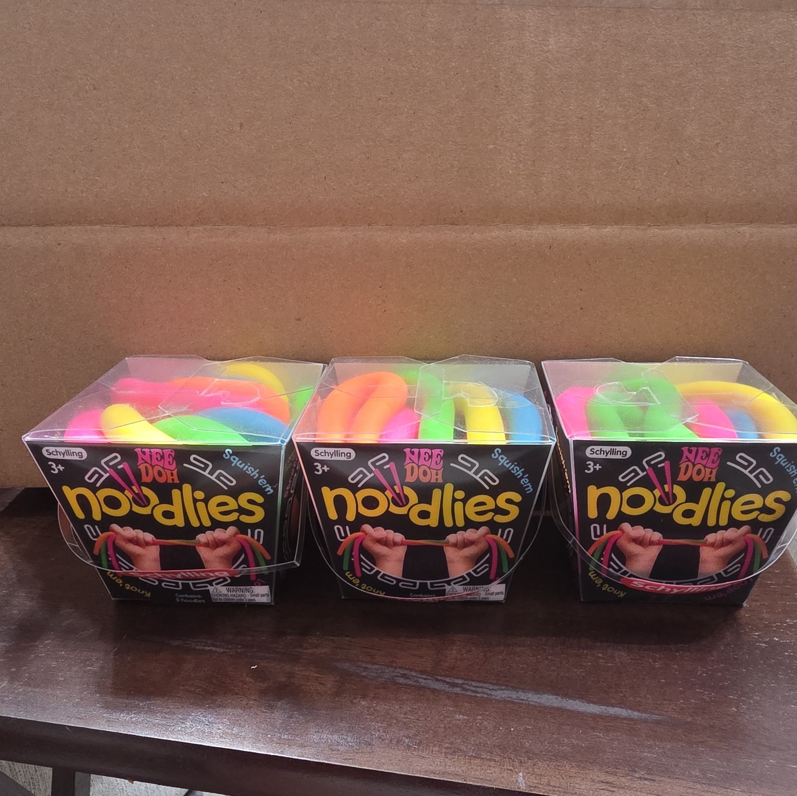 3-NeeDoh Noodlies – 5 different colored stretchy noodles – Schylling Brand New