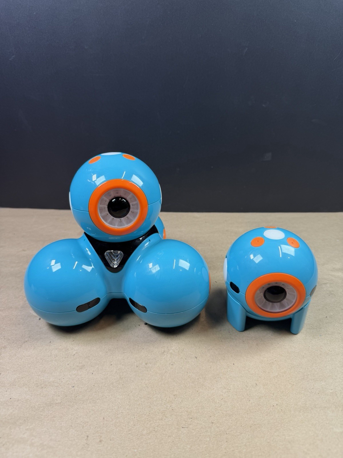 Wonder Workshop Dash Robot Blue Interactive STEM Coding Toy Ships Fast!