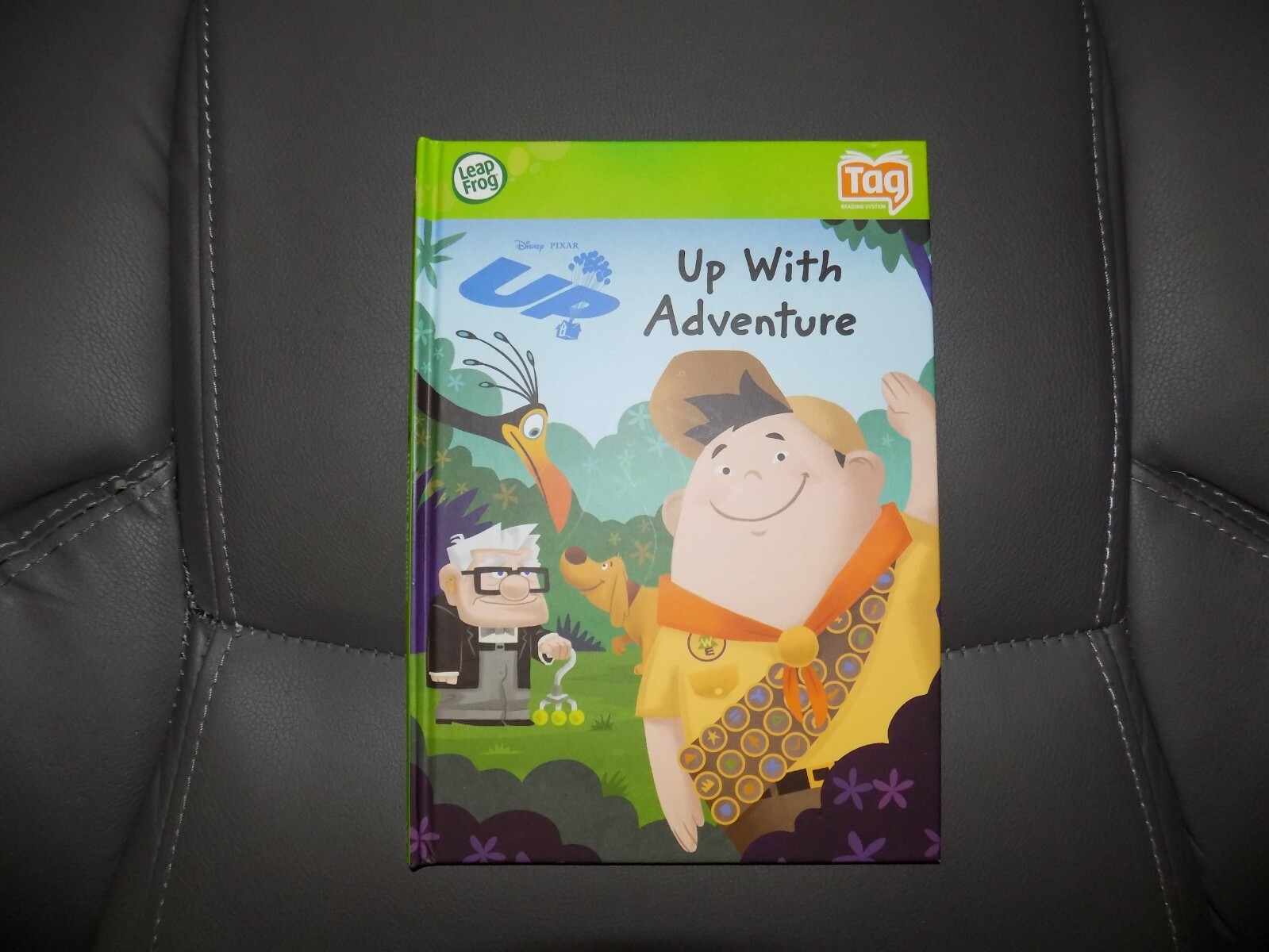 LEAP FROG DISNEY UP WITH ADVENTURE TAG BOOK