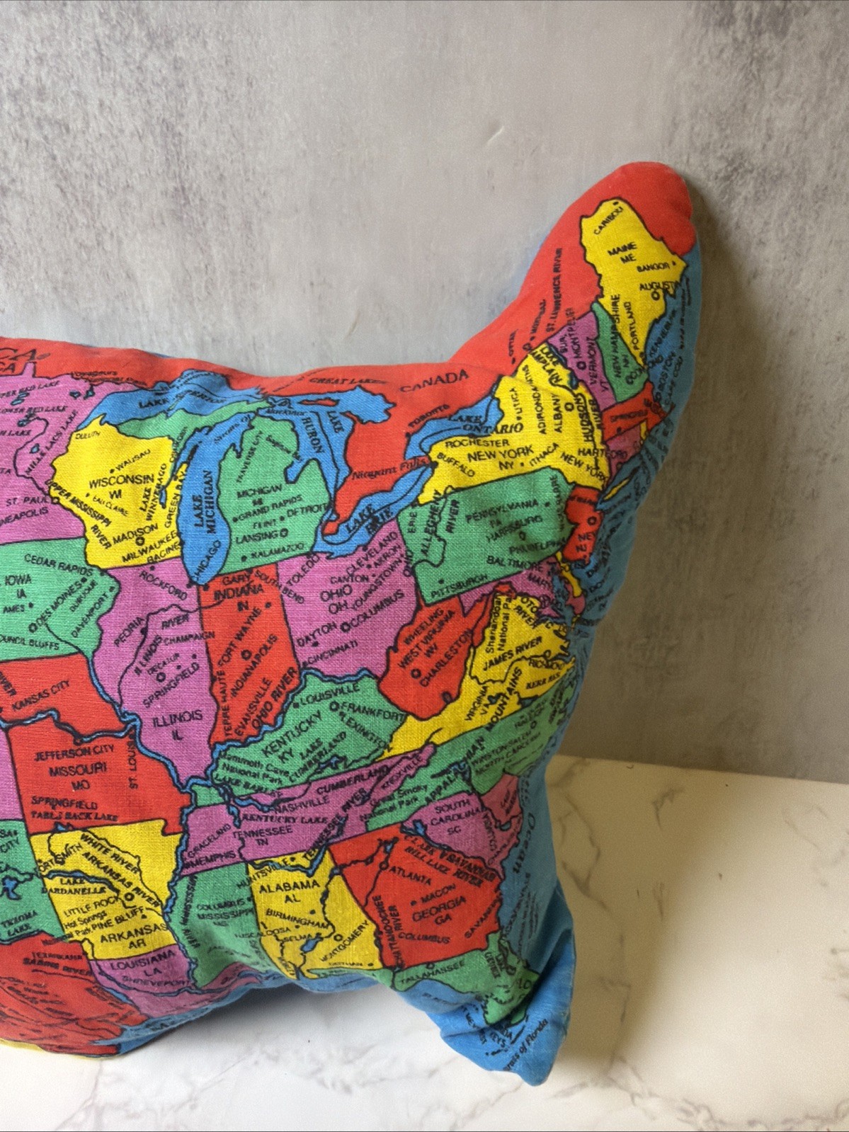 Vintage 1990 Hugg-A-Planet HUGG AMERICA Political Map Plush Pillow Educational