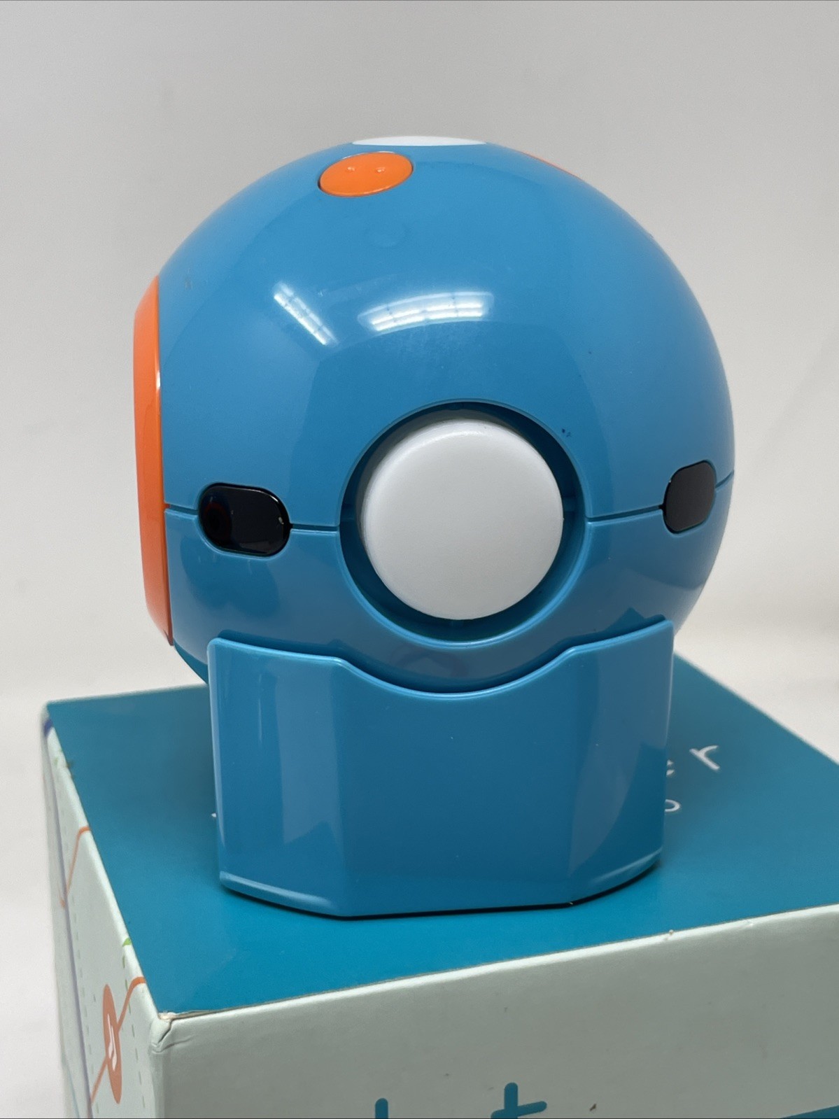 Wonder Workshop Dash DA01 And Dot Robots DO01