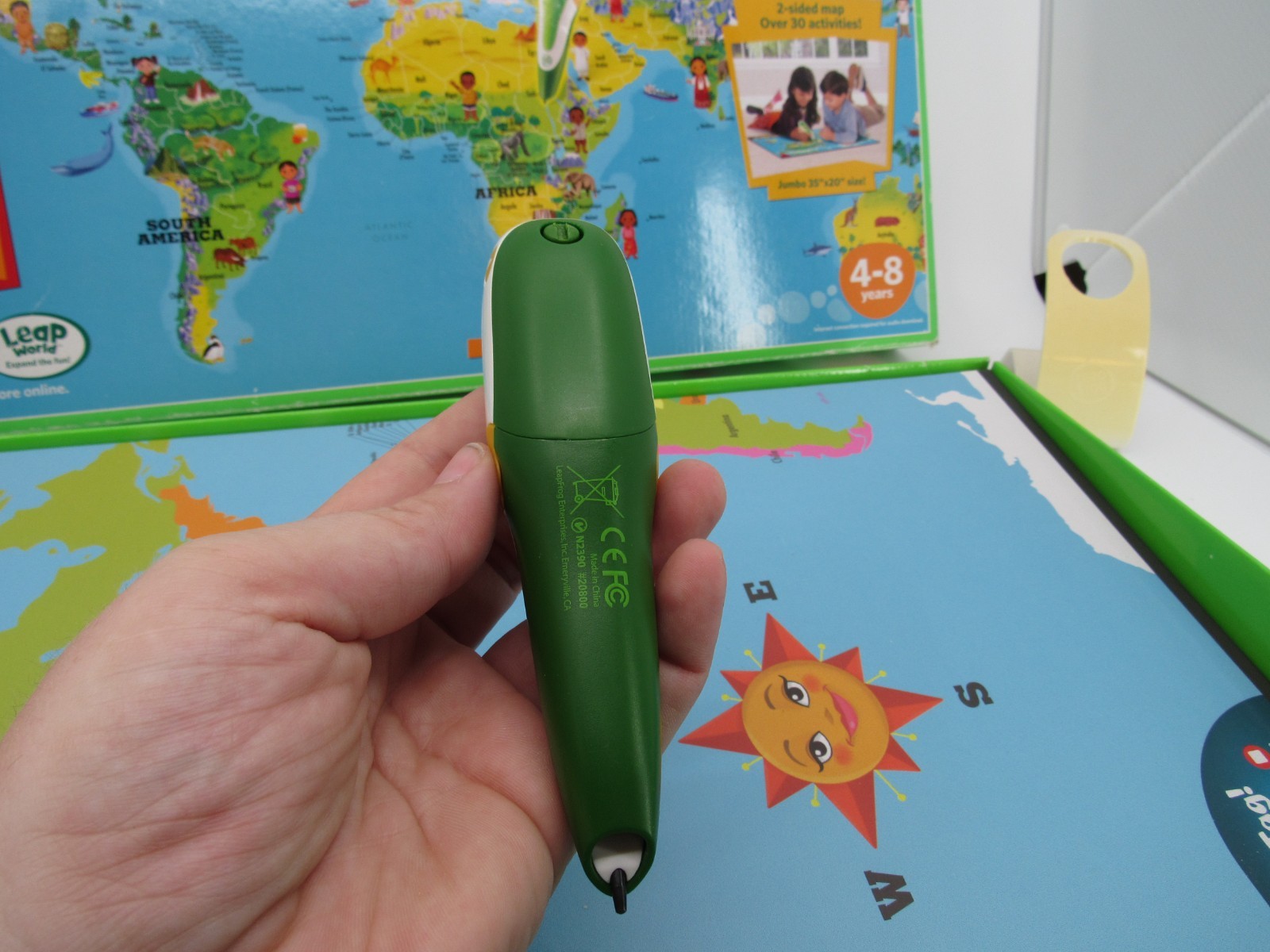 Leap Frog Interactive World Map 2 Sided Tag Read System Pen Included