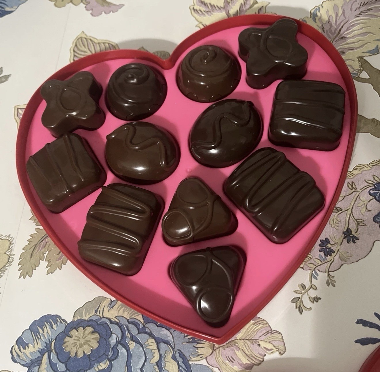 Valentines Learning Resources Smart Snacks Hide n’ Peek Chocolates Matching Game