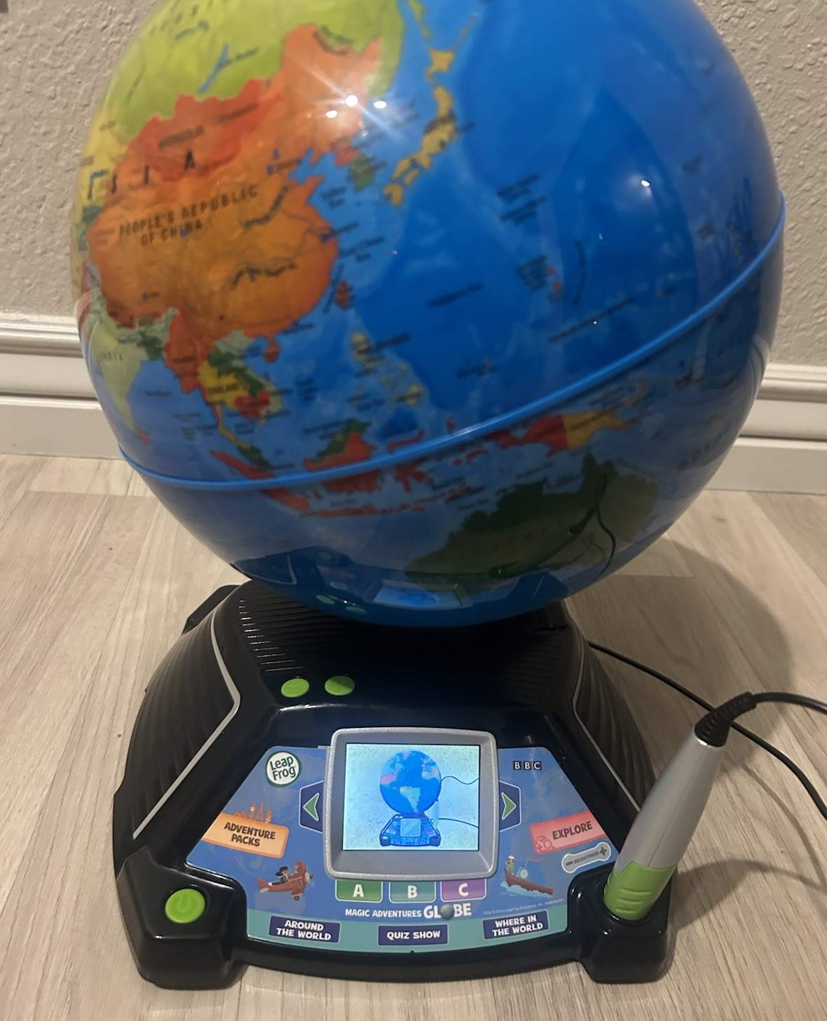 Leap Frog Magic Adventures Globe 2.8″ Video Screen BBC Videos Interactive Games