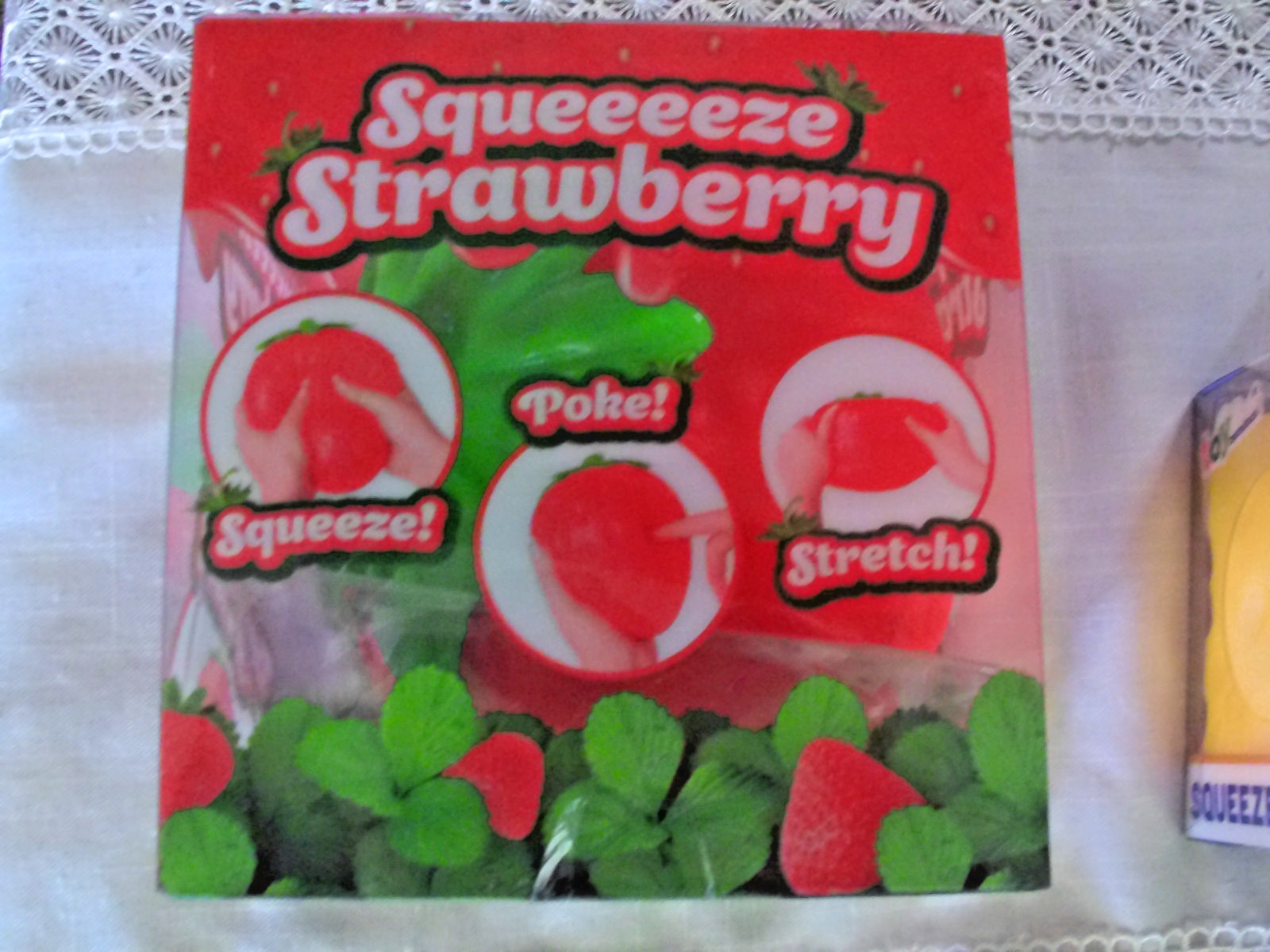 Sunny Days Jumbo Squeezy Strawberry, Toymendous CHEESE Squishy 3 SQUEEZY-SAURS