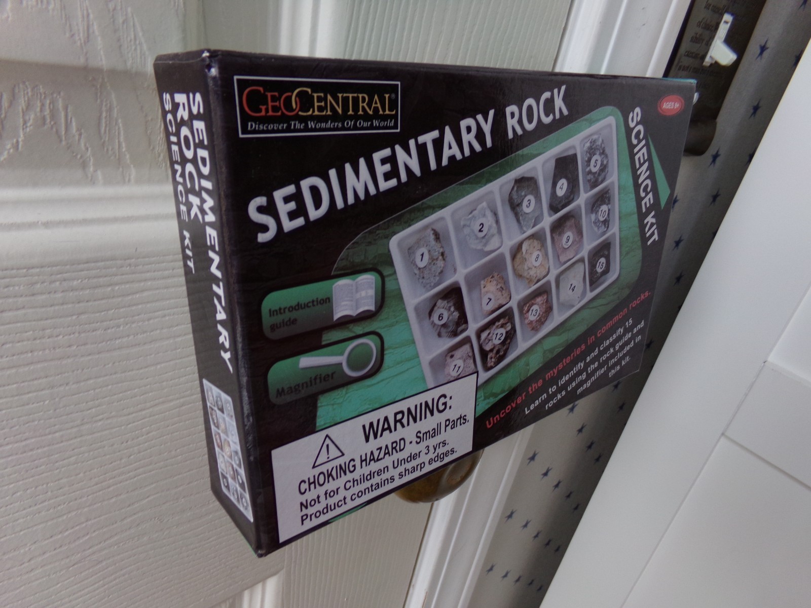 FLAWS Sedimentary Rocks Science Kit GeoCentral 15 Rocks Ages 8+ Magnifying Glass