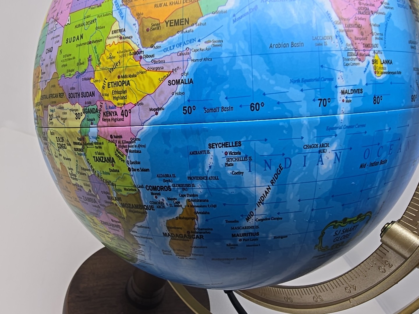 SJSMARTGLOBE Globe w/ Interactive APP & LED Illuminated Constellations at Night
