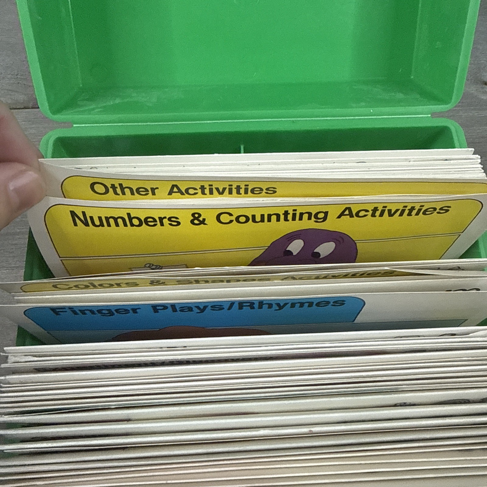 Vintage Sweet Pickles Preschool Program Activity Bus Case w/ Cards & Pieces