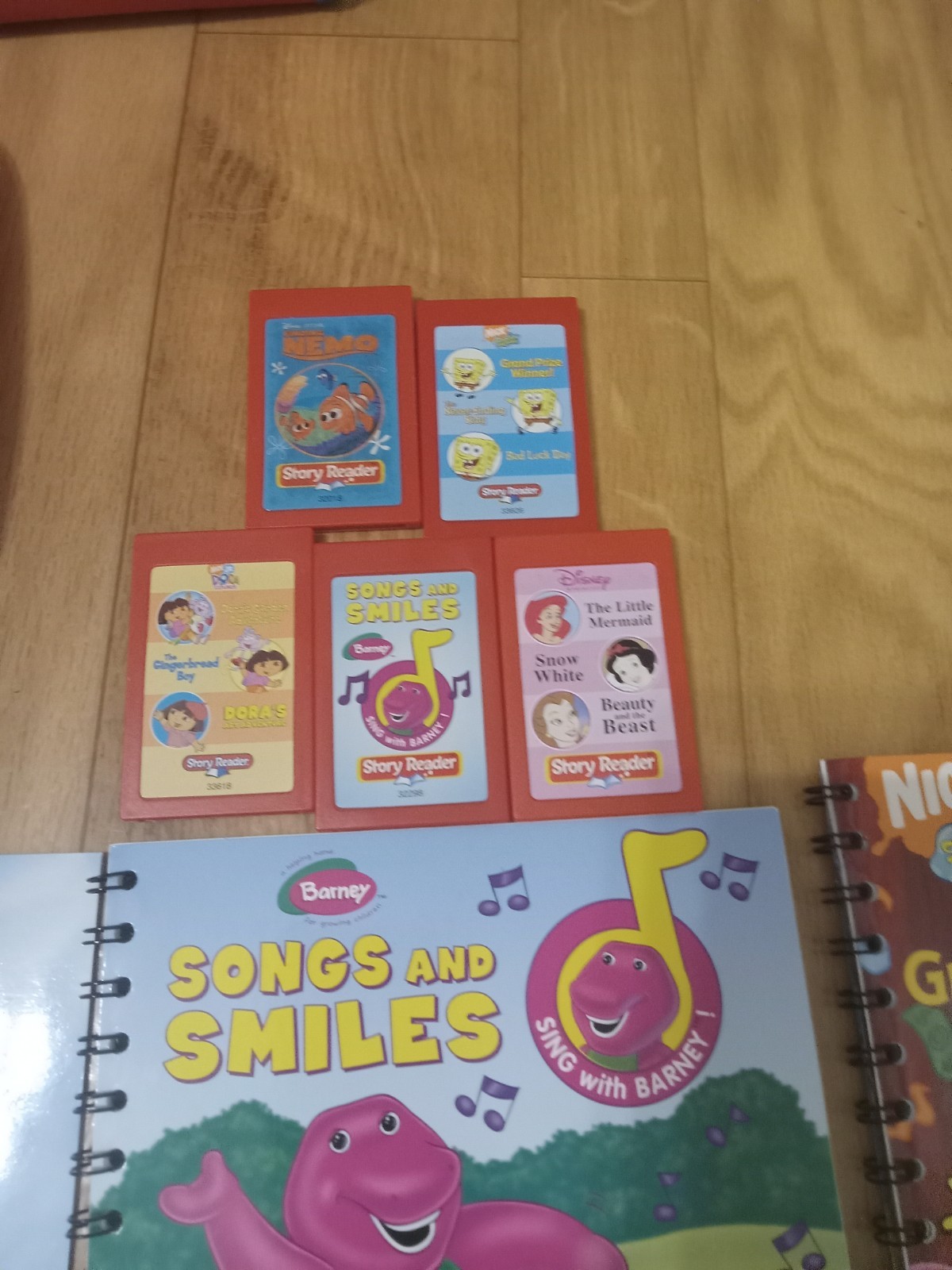 Vintage Children’s Electric Story Reader System SpongeBob Nemo 11 Books Cartrid