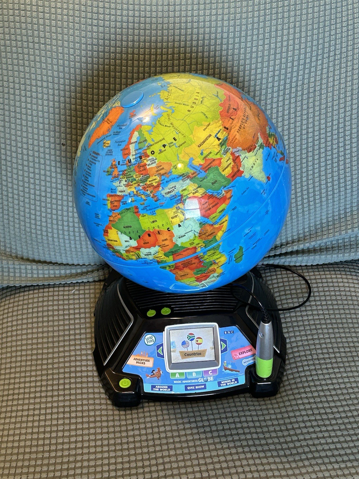 LeapFrog Magic Adventures Globe 2.8″ Video Screen BBC Videos Interactive Games