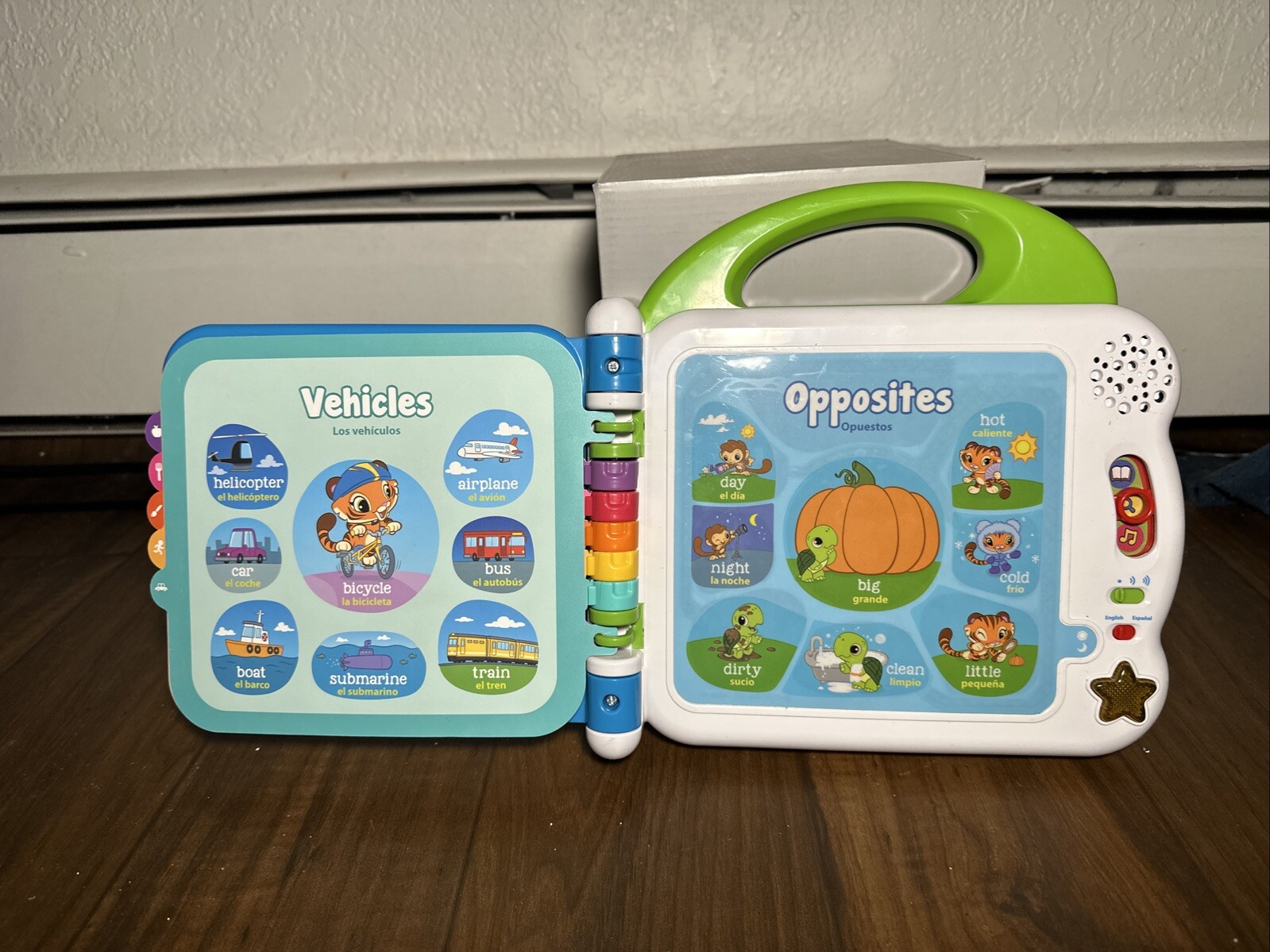 LeapFrog Learning Friends 100 Words Book, Spanish + English – Tested Working