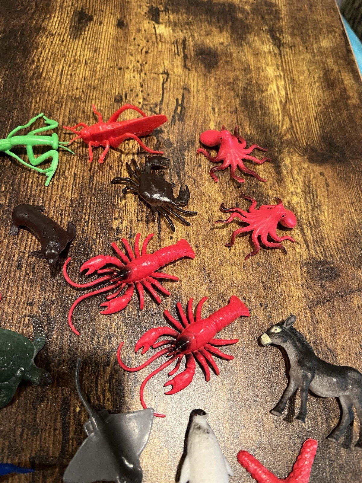Mixed of Plastic Sea Animals Fish Shar Turtle and Land Animals Insects Lot of 87