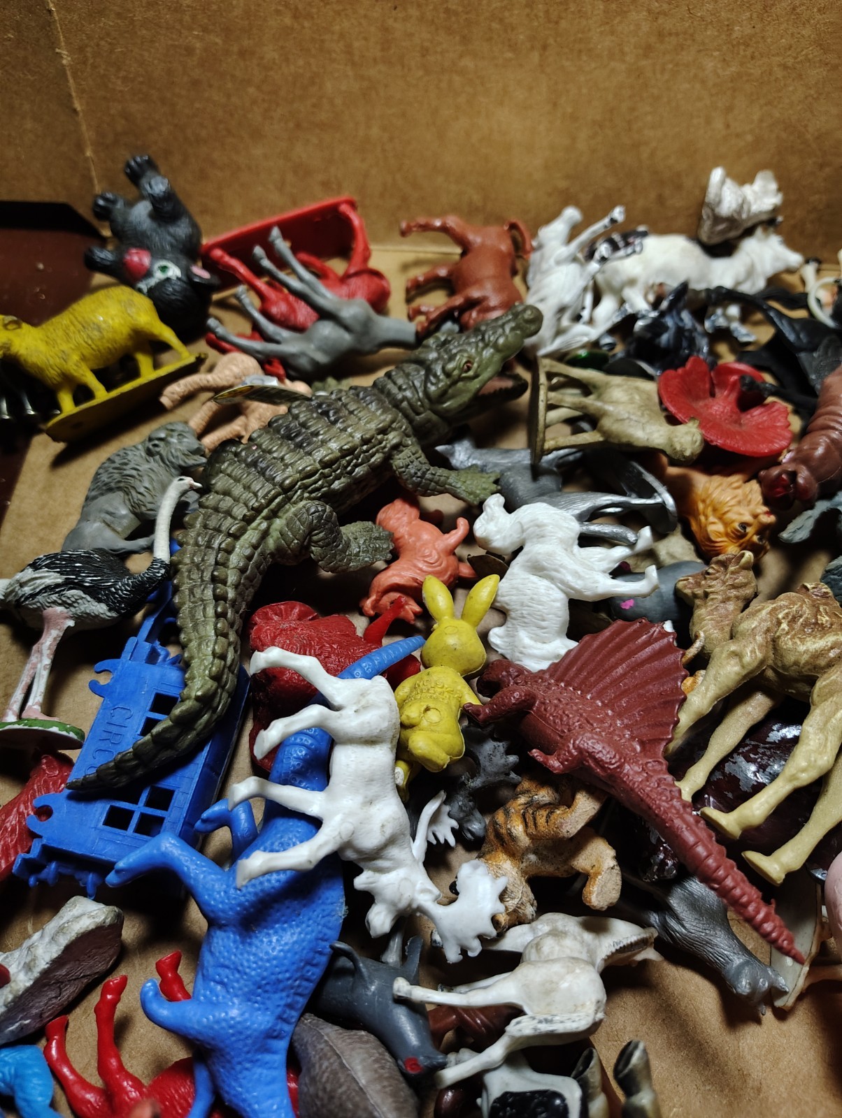 Vintage Plastic Rubber Animal Figures Lot Zoo Farm Safari Dinosaur Toys 3 Lbs